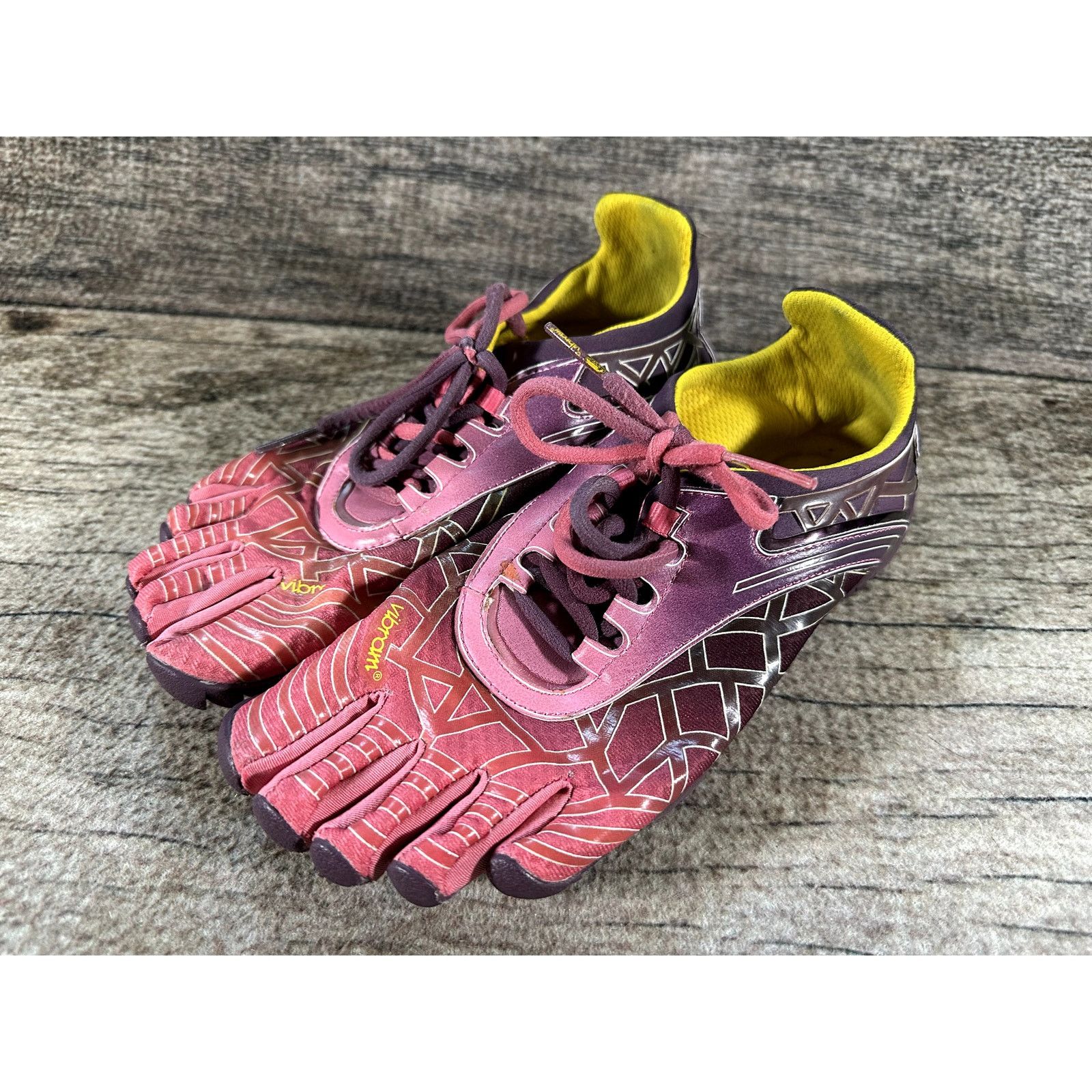 Vibram Fivefingers Vybrid Barefoot Sneak Running Shoes 7.5 in Purple, Women's