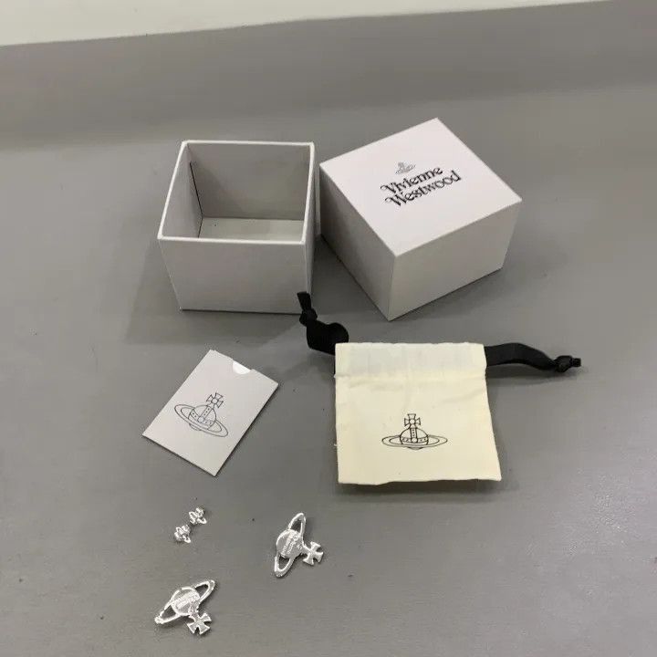 Vivienne Westwood Vivienne Westwood Mayfair Bas Relief Stud Earrings Size ONE SIZE - 4 Thumbnail