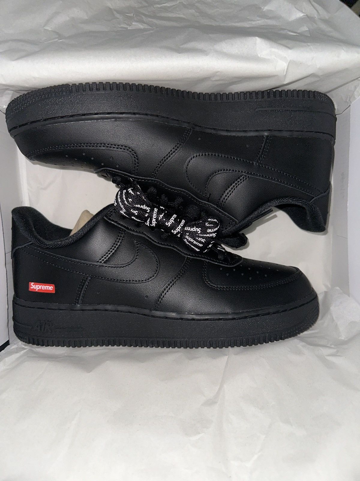 Nike × Supreme Supreme air force one Size US 9.5 / EU 42-43 - 1 Thumbnail