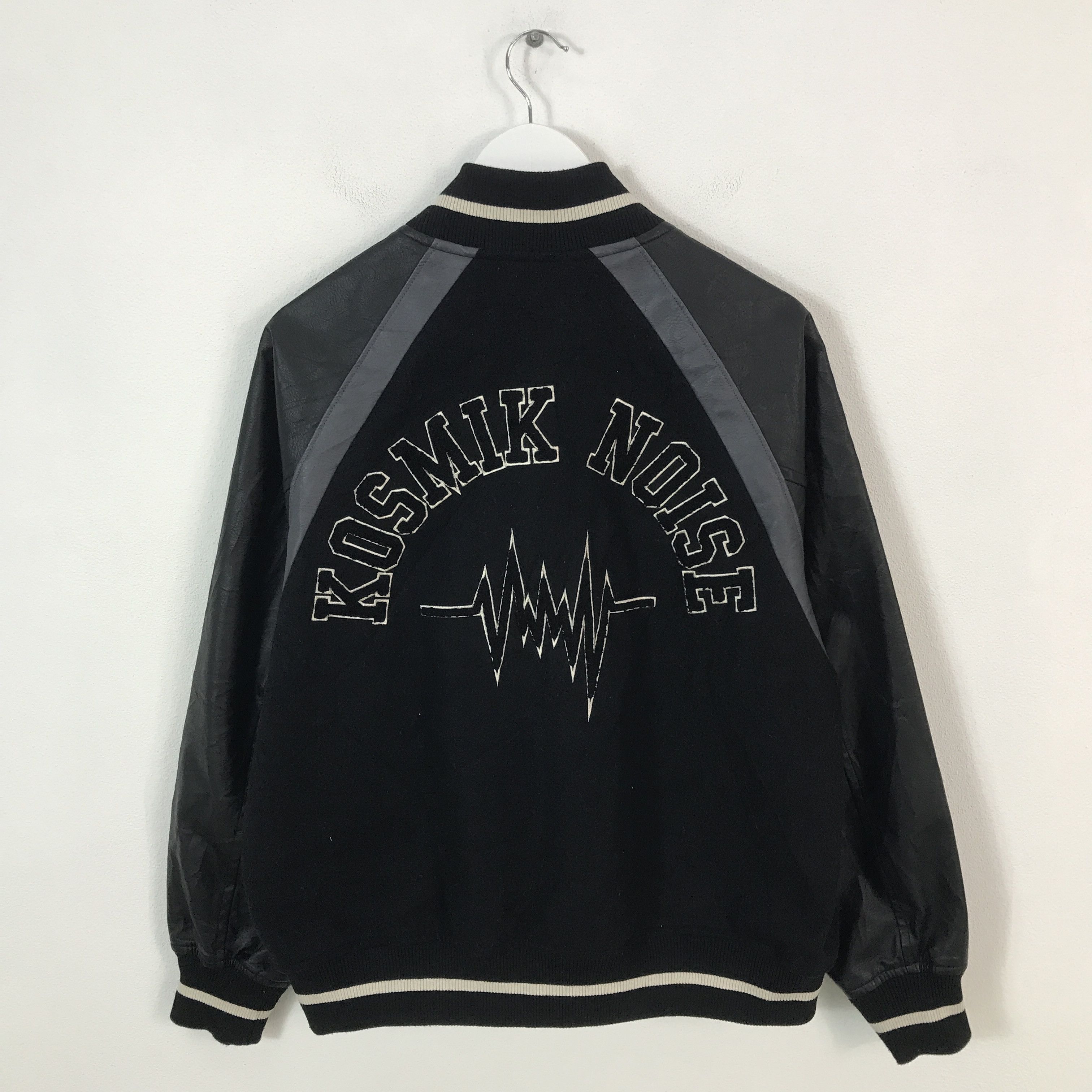 GU × Undercover Undercover x Gu Varsity kosmik noise snap Button jacket Size US M / EU 48-50 / 2 - 1 Thumbnail