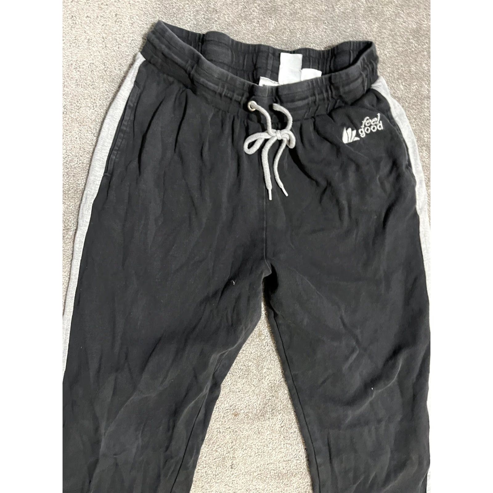 Vintage Feel Good Sweatpants Women L Black Distressed Activewear Size Large Super Soft Modern Fit Size 36" / US 14 / IT 50 - 2 Thumbnail