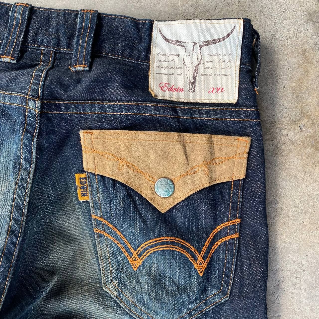 Edwin VINTAGE EDWIN FLARED BULL DISTRESSED RIPPED KNEE RUSTY WASH Size US 32 / EU 48 - 7 Thumbnail
