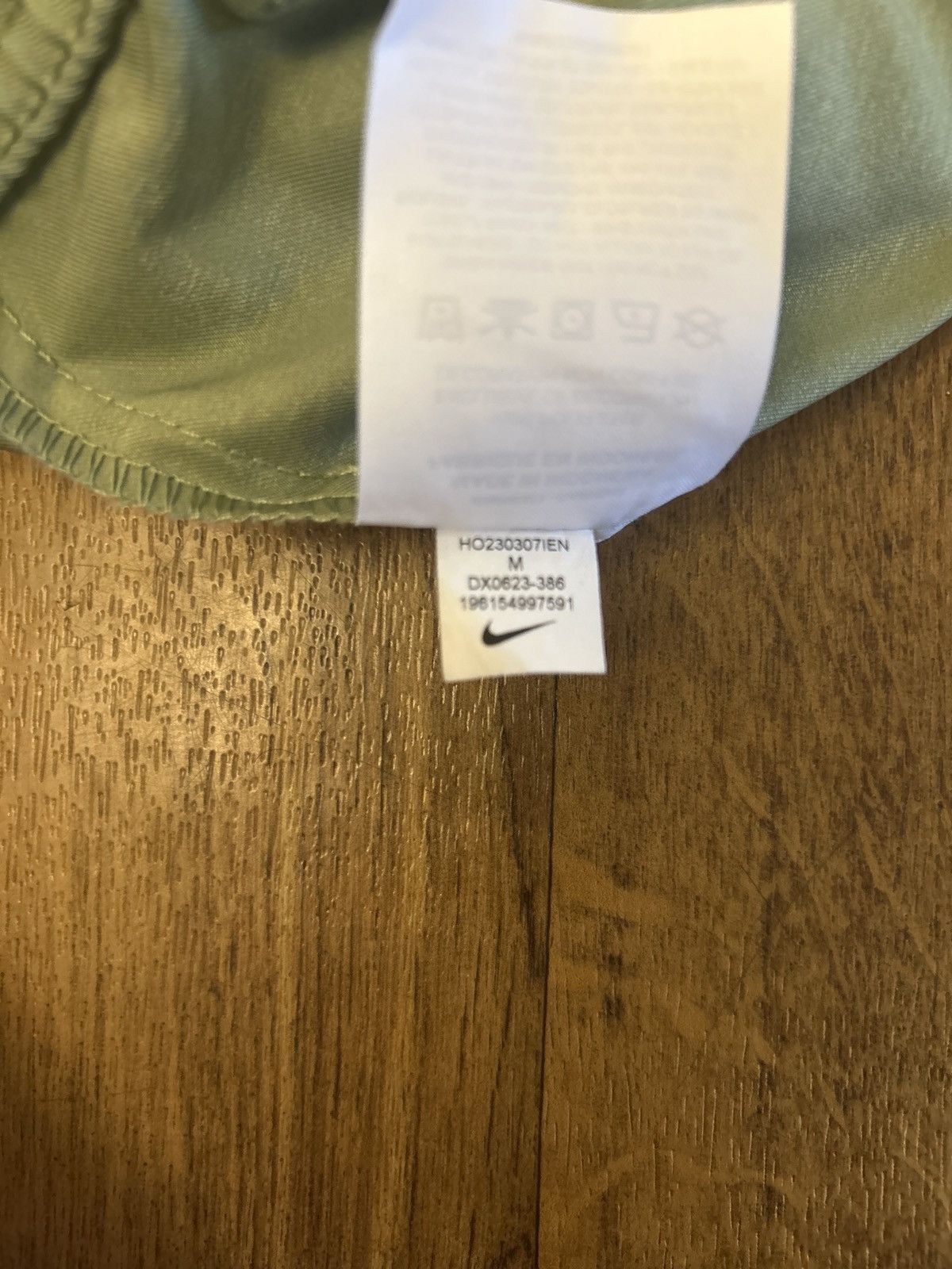 Nike Nike medium green pants Size US 33 - 6 Thumbnail