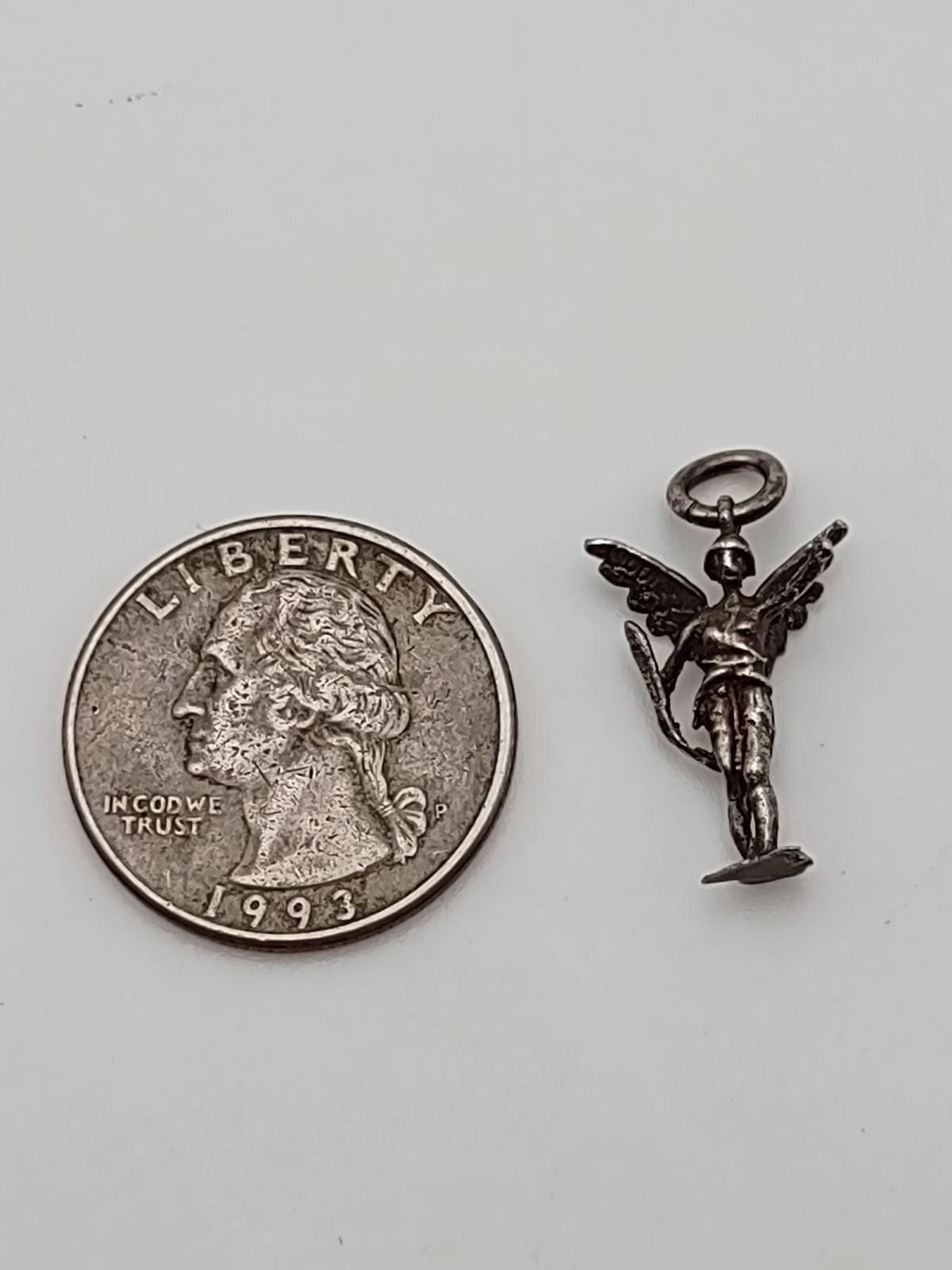 The Unbranded Brand Vintage Sterling Silver Winged Angel Figural Charm Pendant Size ONE SIZE - 4 Thumbnail