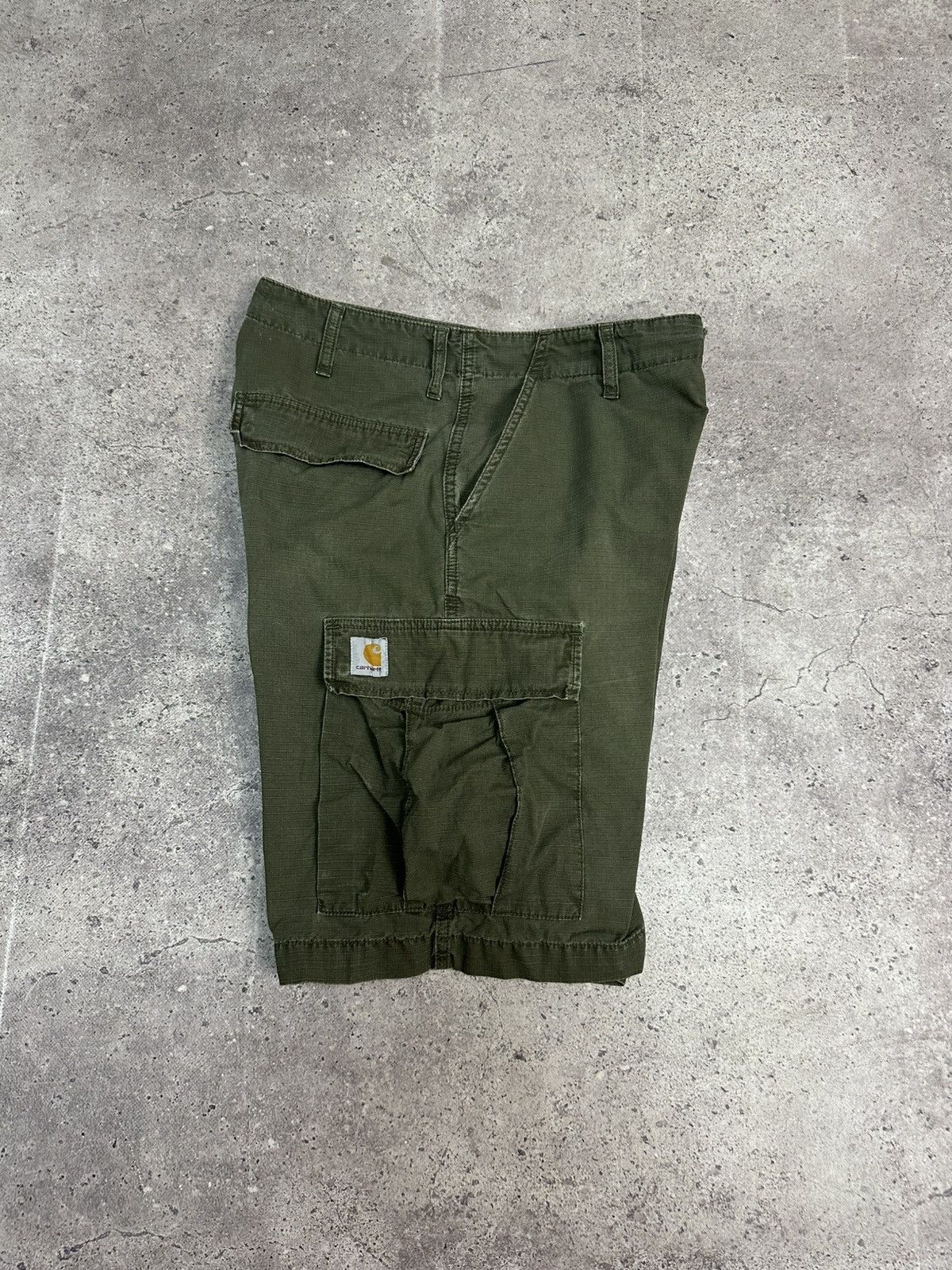 Carhartt Vintage Carhartt Cargo Shorts Khaki Distressed Y2K Faded Size US 32 / EU 48 - 1 Thumbnail