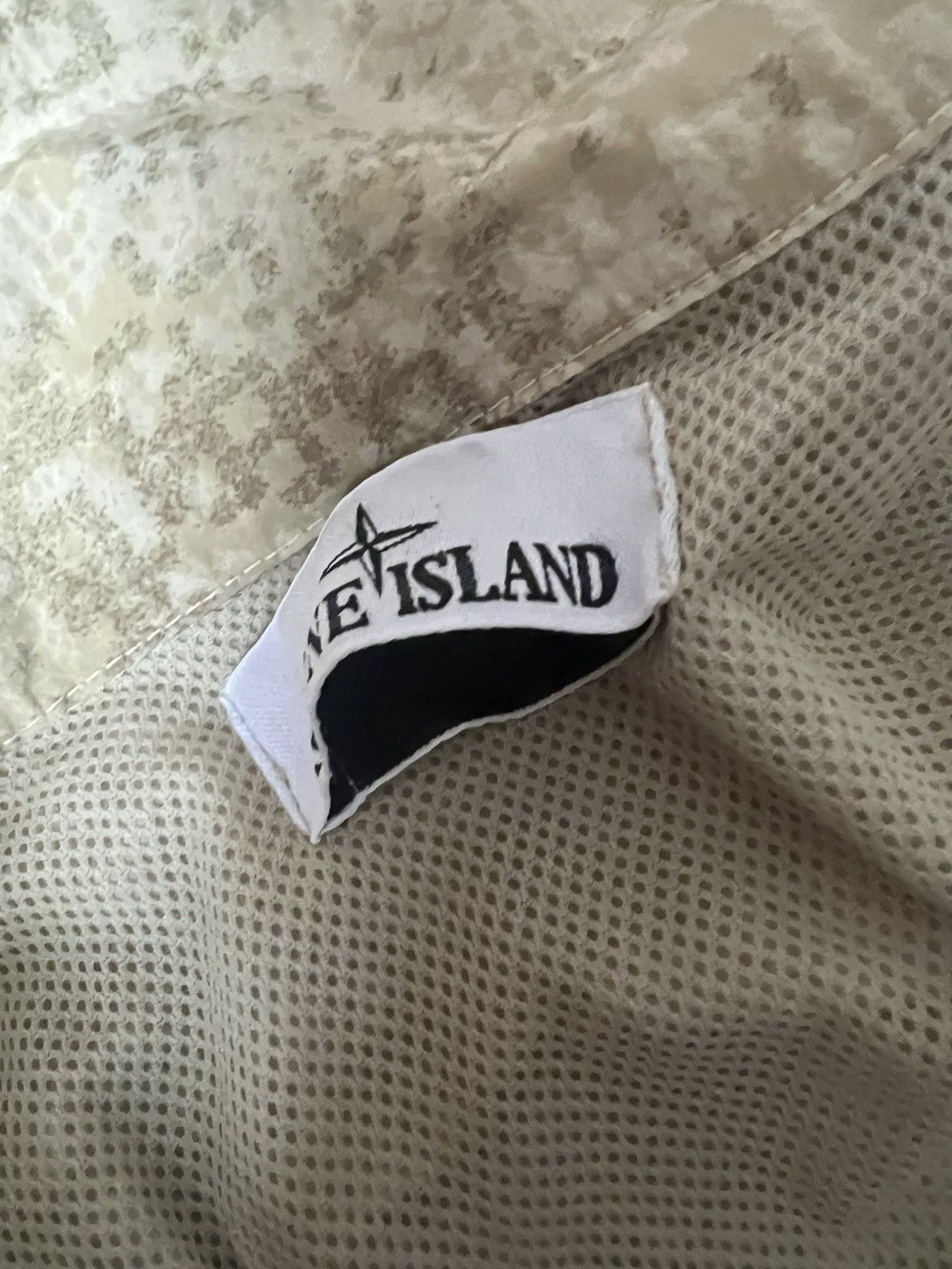 Stone Island Stone Island Membrana 3L TC Digital Camo Size US L / EU 52-54 / 3 - 7 Thumbnail