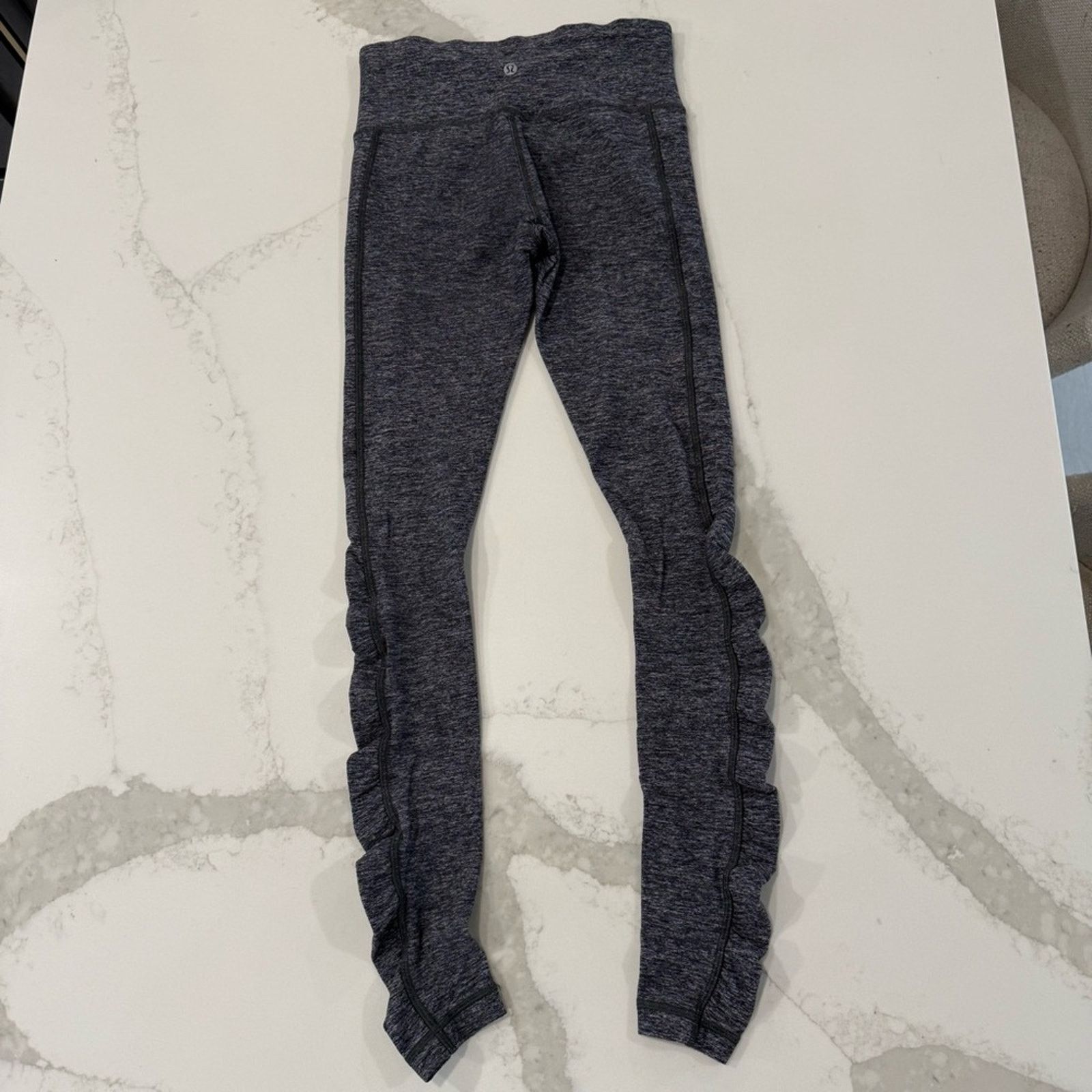 Lululemon Lululemon Run Turn Around Tight Women’s 4 Heathered Black Size 27" / US 4 / IT 40 - 8 Thumbnail