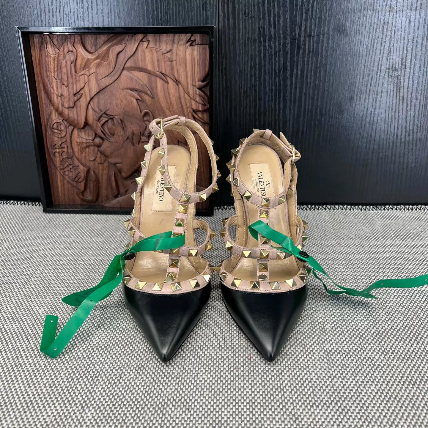 Valentino Valentino Rockstud Heels 35 Worn Once Original Box Size US 4.5 / IT 34.5 - 4 Thumbnail