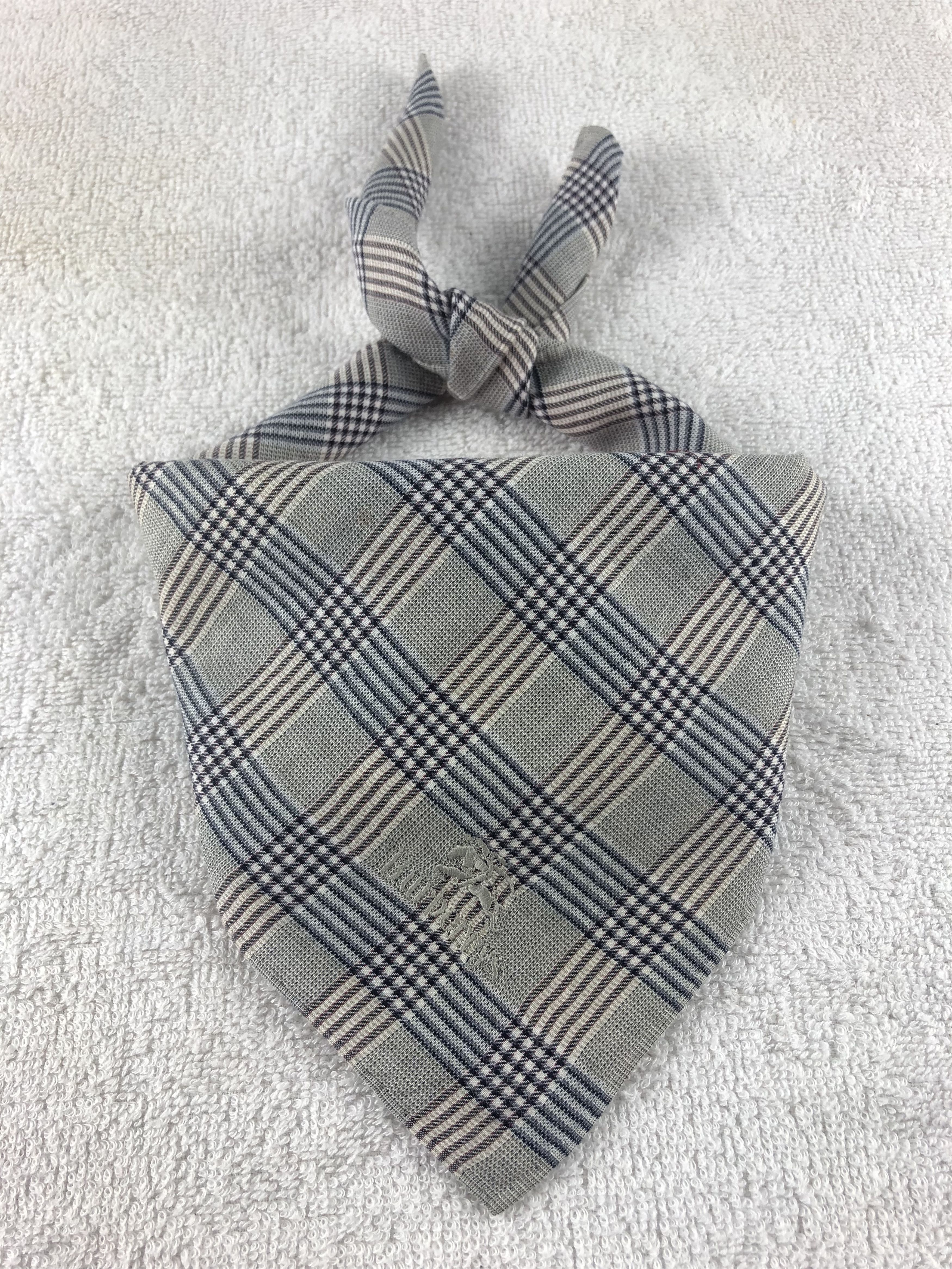 Burberry Burberrys Handkerchief / Bandana / Neckerchief Size ONE SIZE - 1 Thumbnail