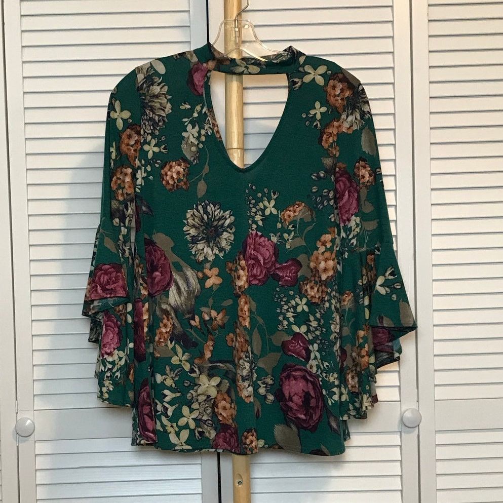Other MTS Floral Keyhole Neck 3/4 Bell Sleeve Stretch Blouse M Size M / US 6-8 / IT 42-44 - 1 Thumbnail