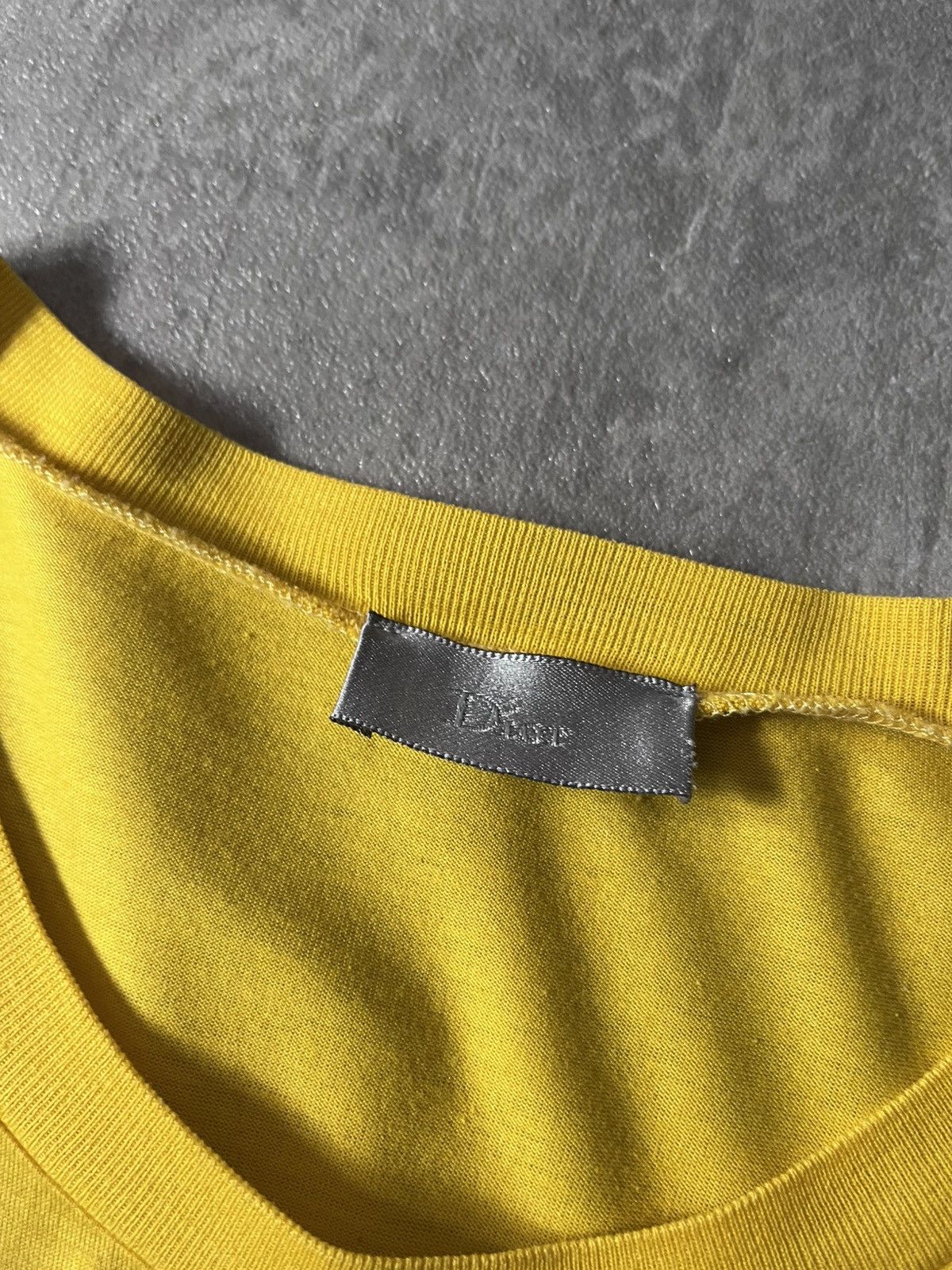 Dior Dior 2008 by Kris Van Ascshe yellow T-shirt Size US L / EU 52-54 / 3 - 10 Thumbnail