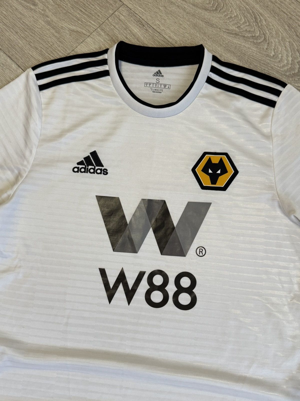 Adidas 🔷Adidas Wolverhampton 2018/19 Soccer jersey🔷 Size US S / EU 44-46 / 1 - 3 Thumbnail