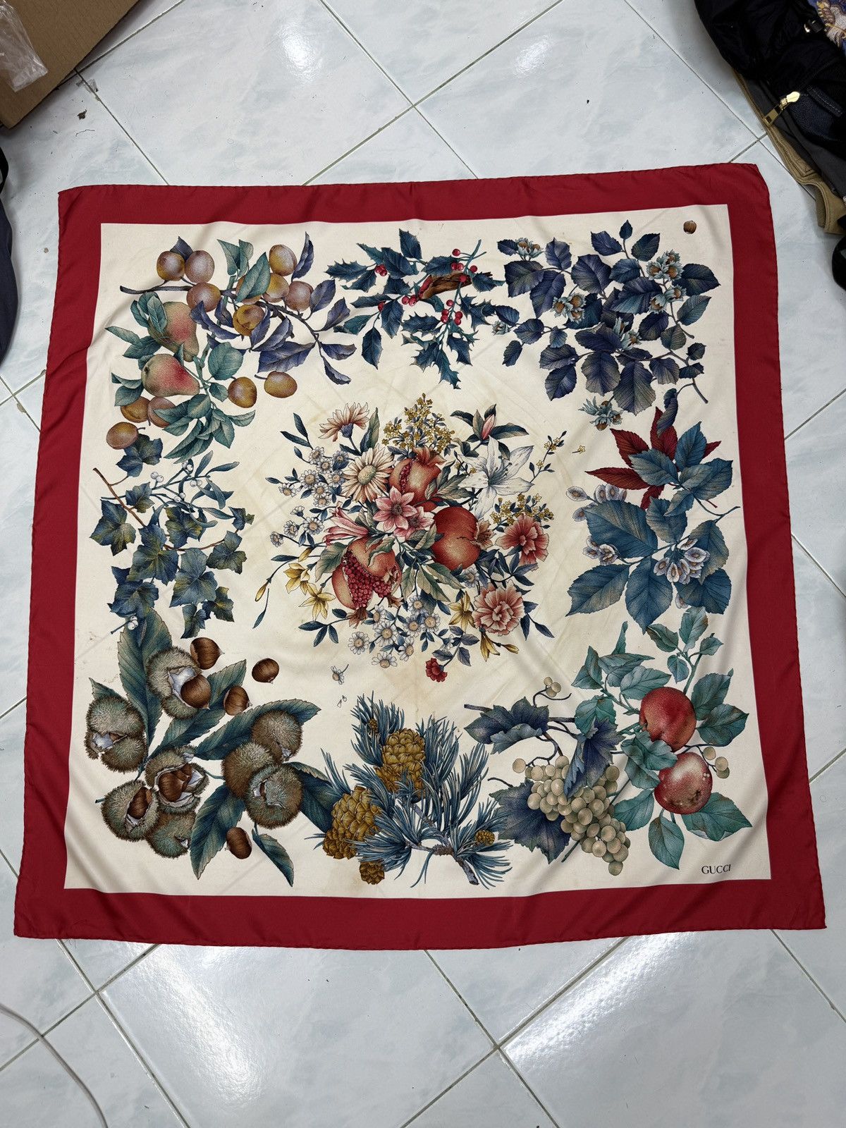 🔥🔥🔥ARCHIVE VINTAGE GUCCI SILK SCARF