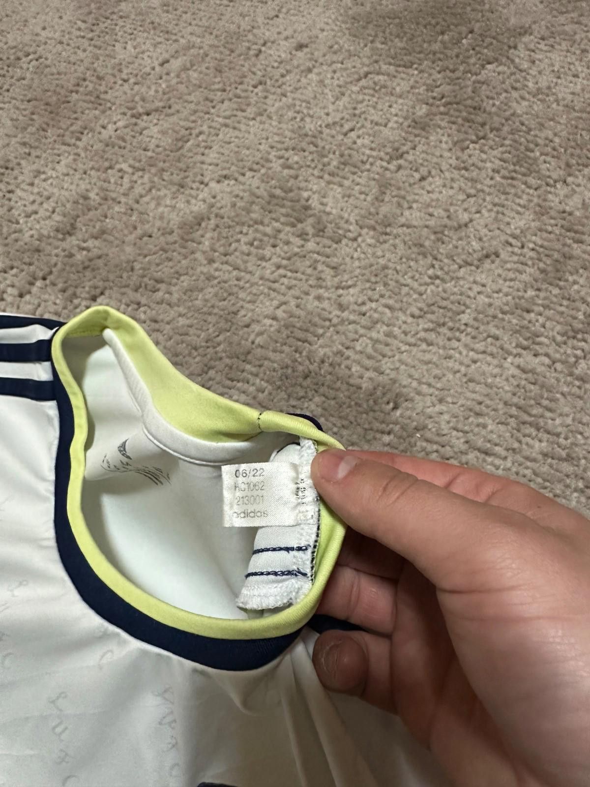Adidas Adidas Leeds United 2020/21 Home football shirt jersey Size US M / EU 48-50 / 2 - 5 Thumbnail