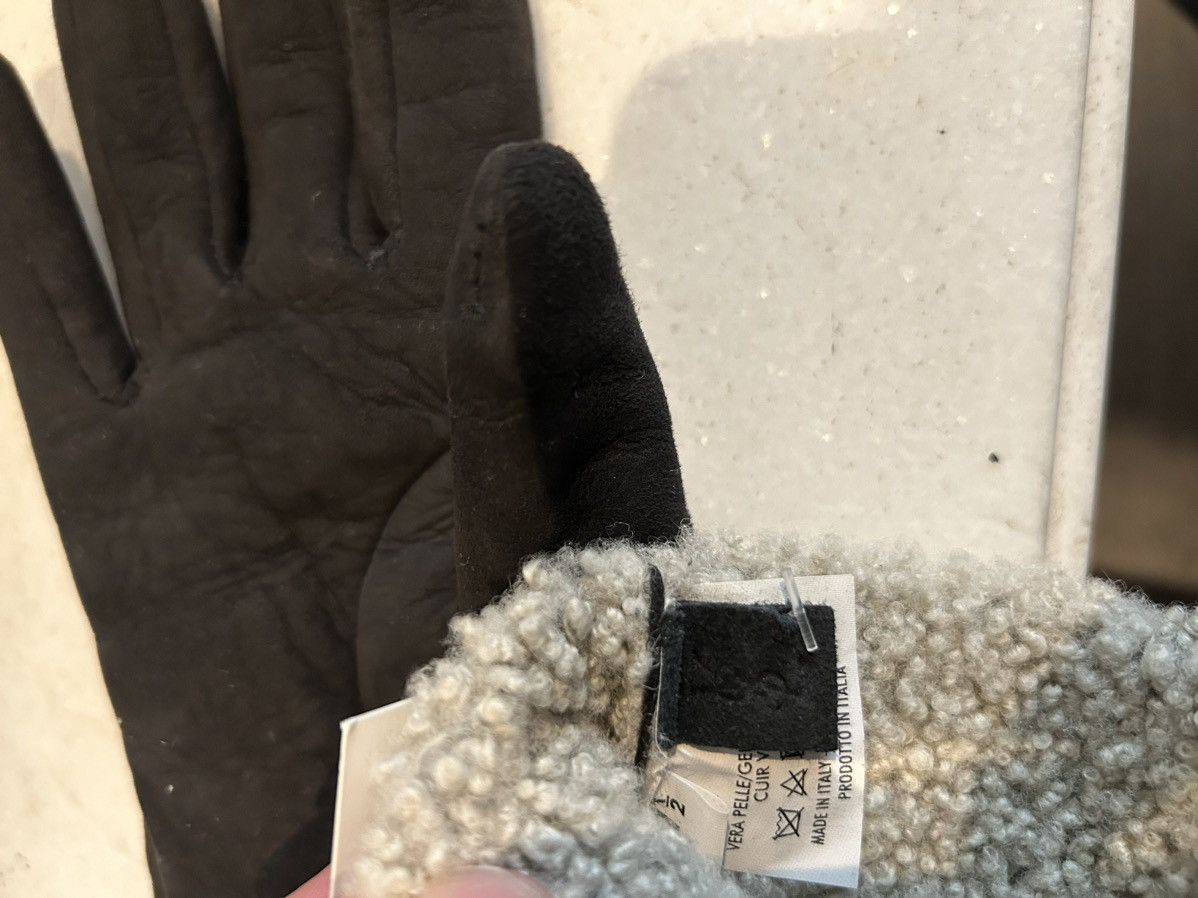 Yves Saint Laurent Yves saint Laurent suede and shearling gloves. 7.5 Size ONE SIZE - 8 Thumbnail
