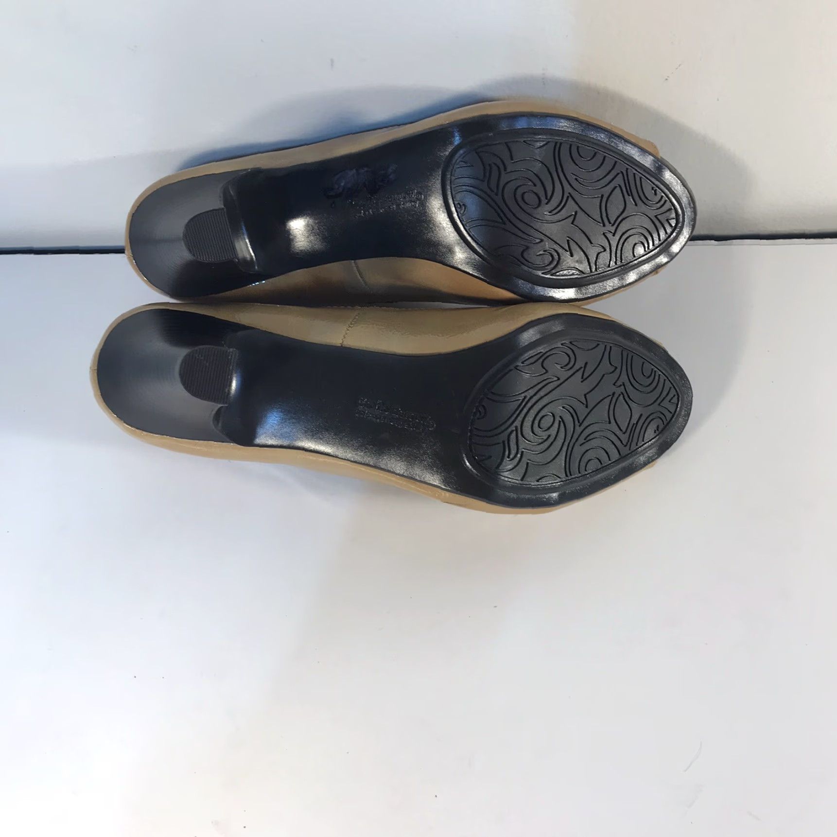 Croft & Barrow Croft & Barrow Peep Toe Block Heels Womens Size 8.5M Camel/Gray Size US 8.5 / IT 38.5 - 7 Thumbnail