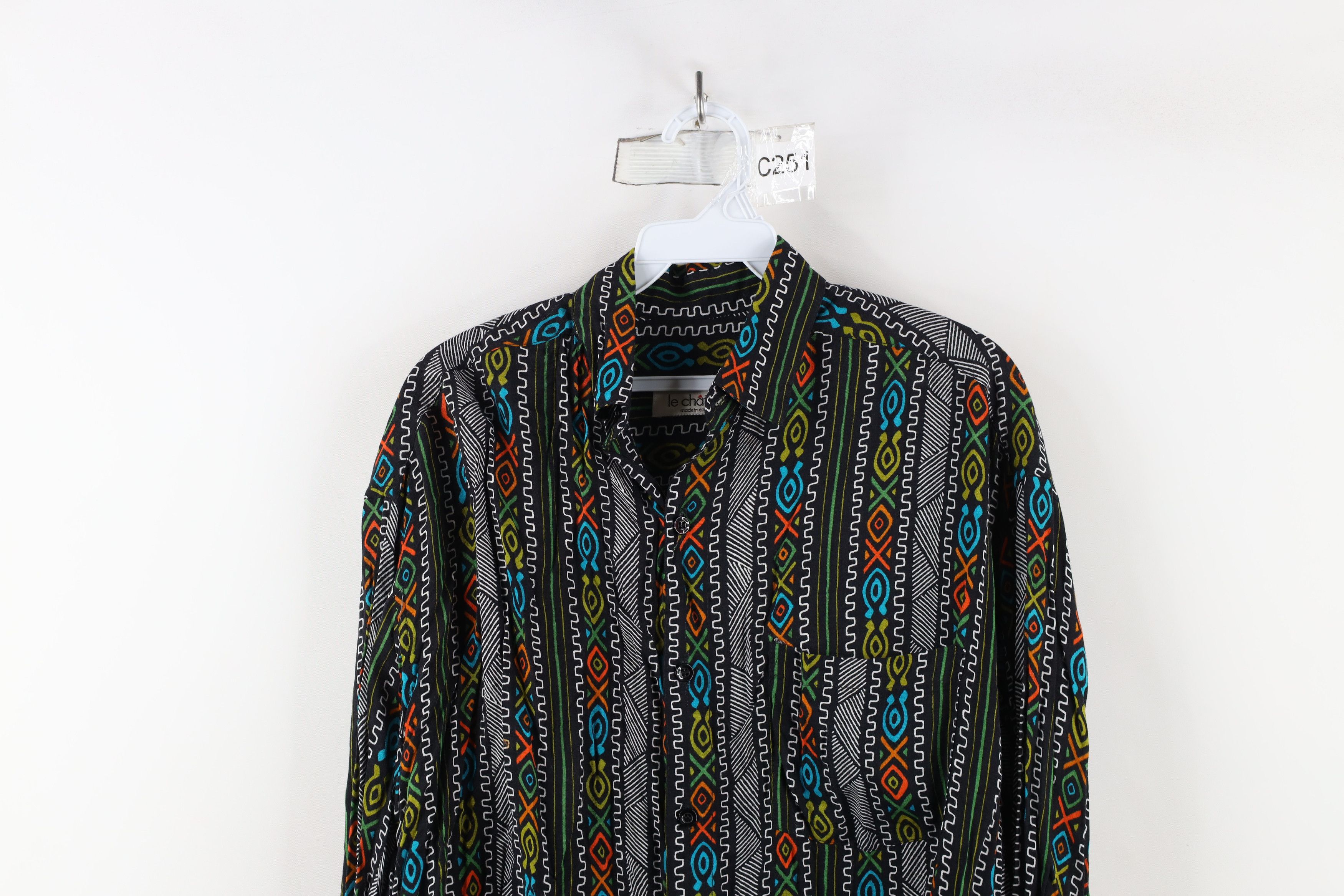 Vintage Vintage 90s Streetwear Geometric Knit Collared Button Shirt Size US S / EU 44-46 / 1 - 2 Thumbnail