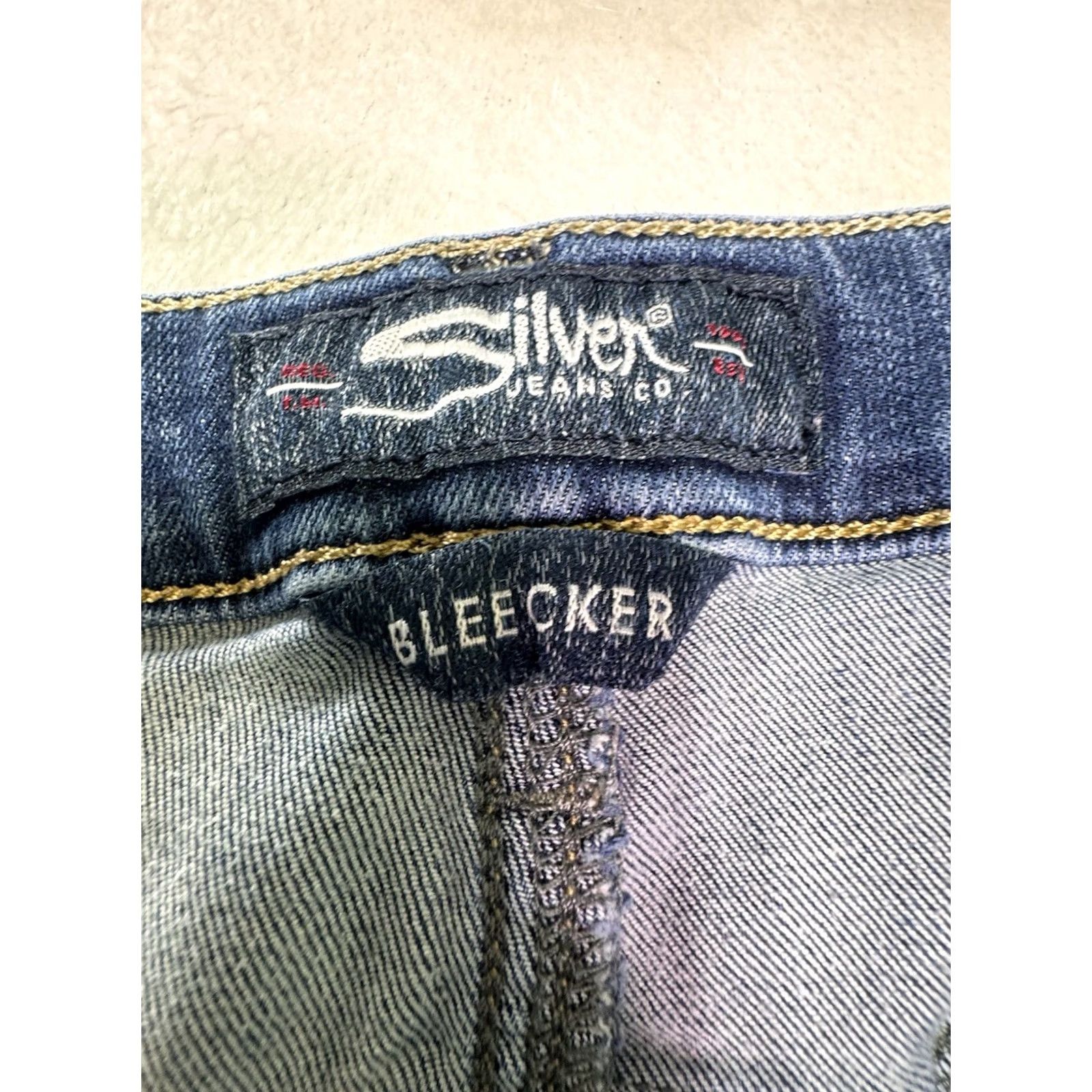 Silver Jeans Co. VINTAGE? No. Size 42" / US 20 - 4 Thumbnail