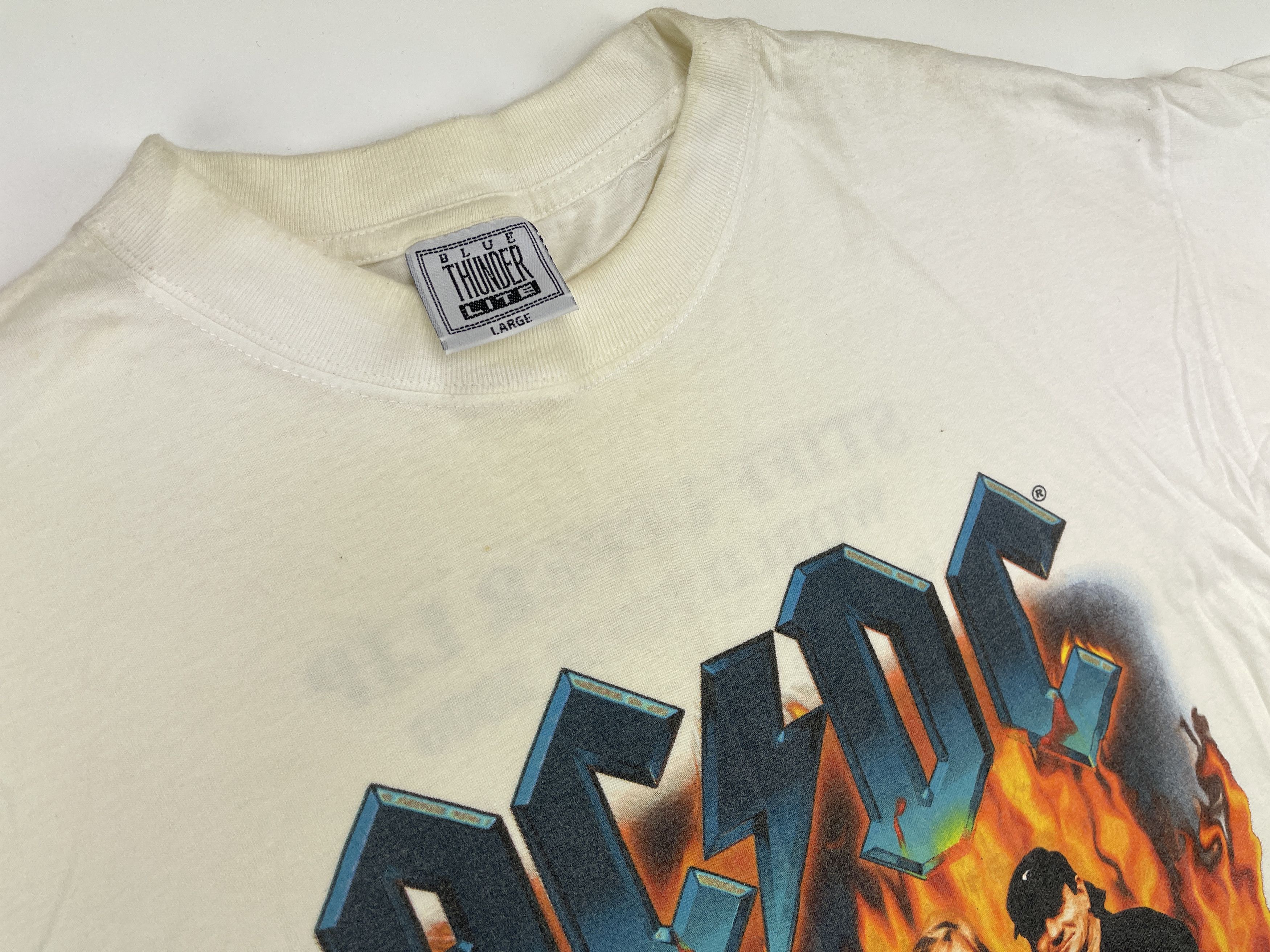Band Tees AC/DC T-Shirt, 2000 Stiff Upper Lip, vintage ACDC size L Size US L / EU 52-54 / 3 - 6 Thumbnail