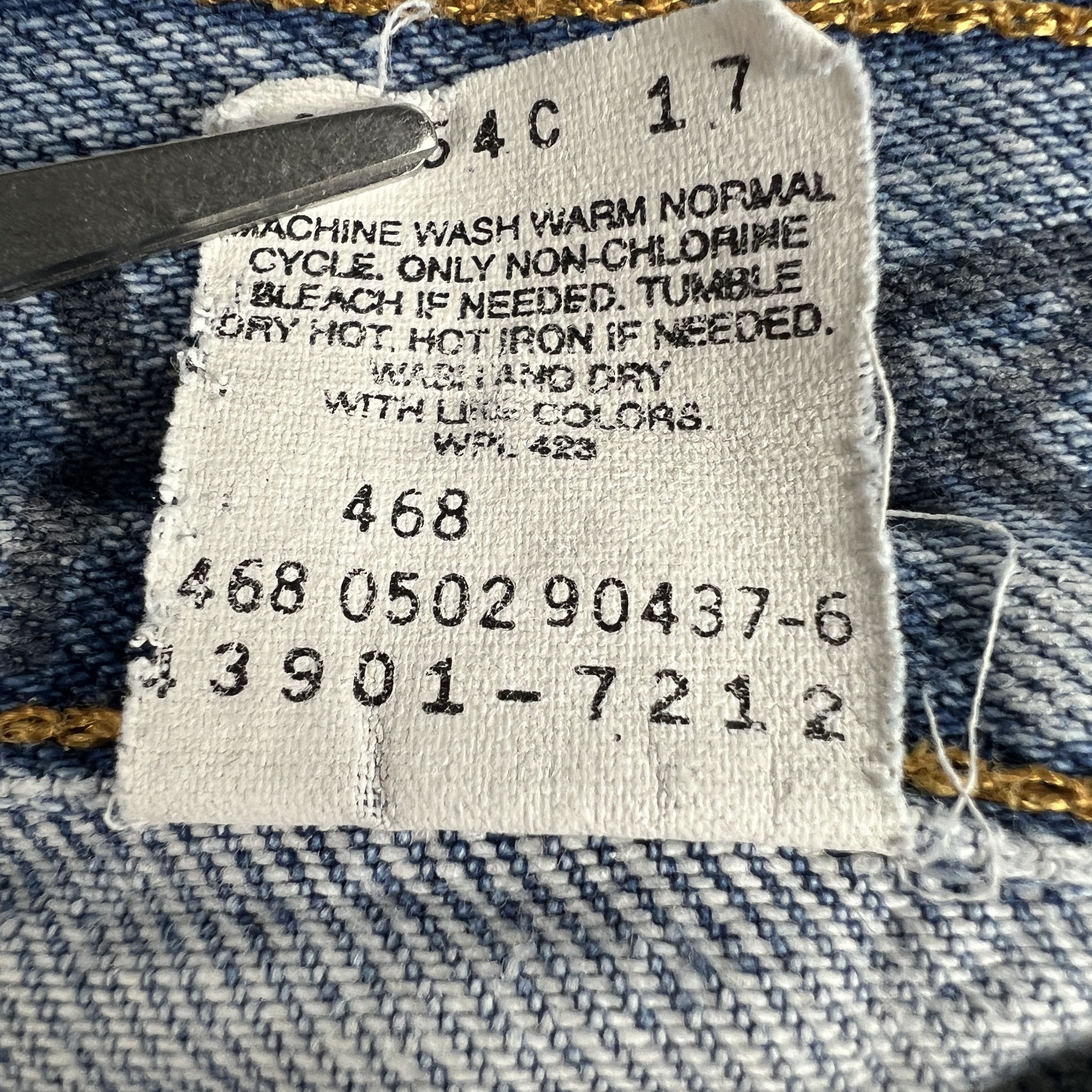 Levi's × Vintage Y2K Levi's Jeans 550 Relaxed Light Blue Faded Cotton Denim Size US 35 - 10 Thumbnail