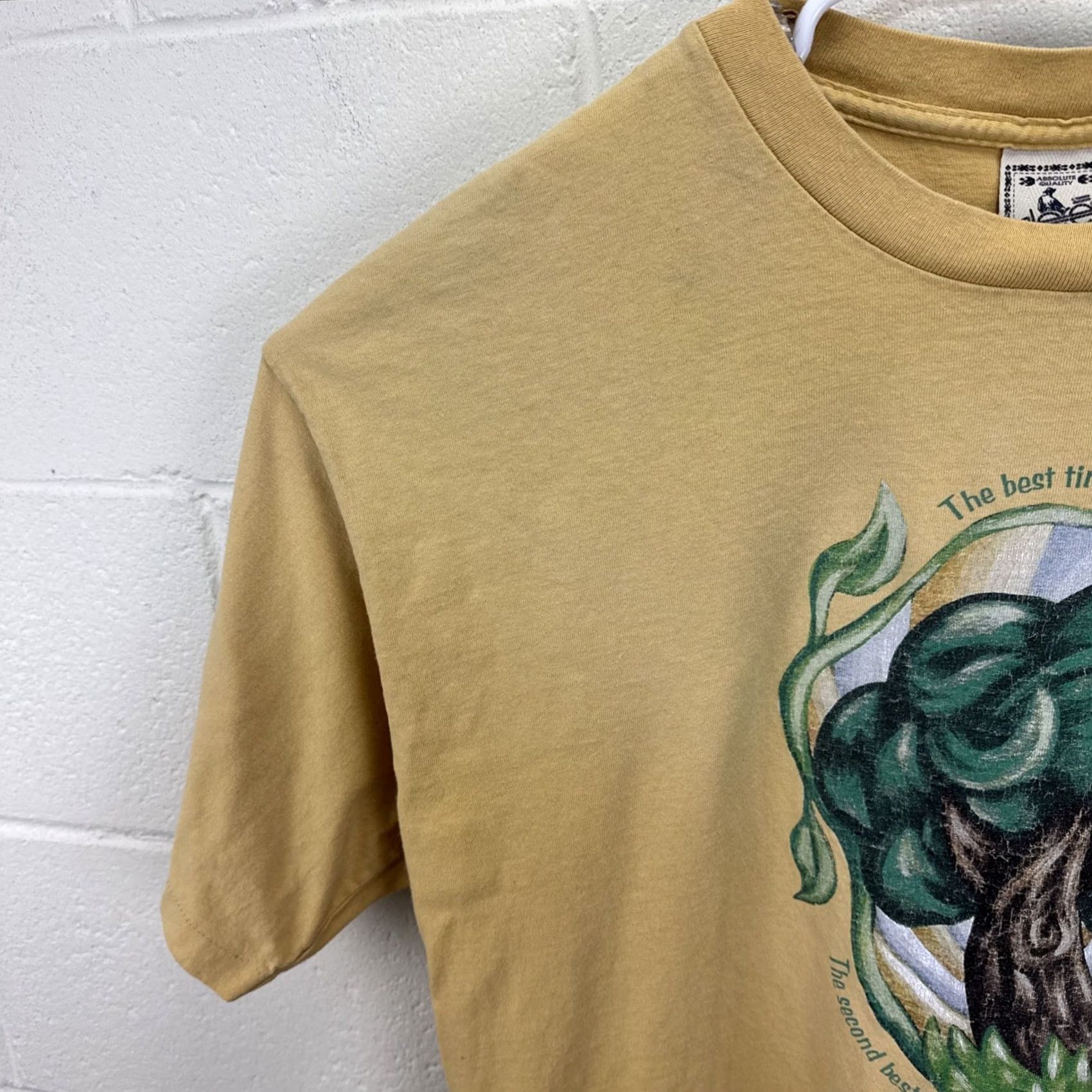 Vintage VINTAGE Alore T-Shirt Men 2XL Yellow Short Sleeve Crew Neck 90s Hippie Nature Logo Earth Foundation Fashion Shirt Size US XXL / EU 58 / 5 - 6 Thumbnail
