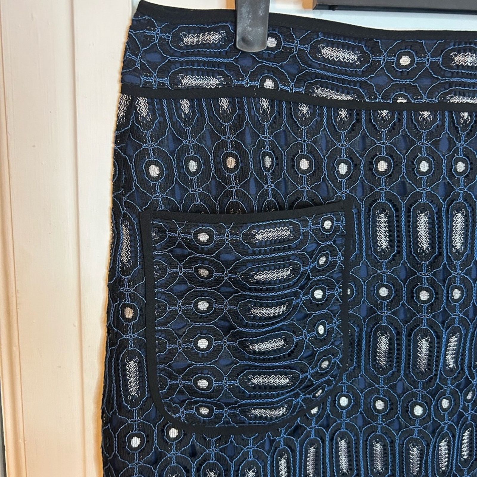 Loft Loft Navy Blue Lace Pocket Front Mini Skirt Size 32" / US 10 / IT 46 - 5 Thumbnail