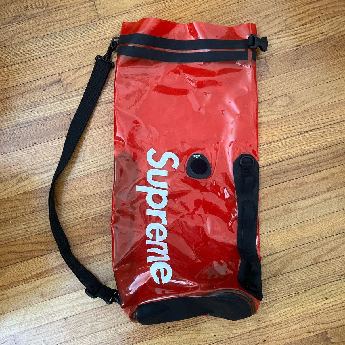 Supreme sealline dry bag shop