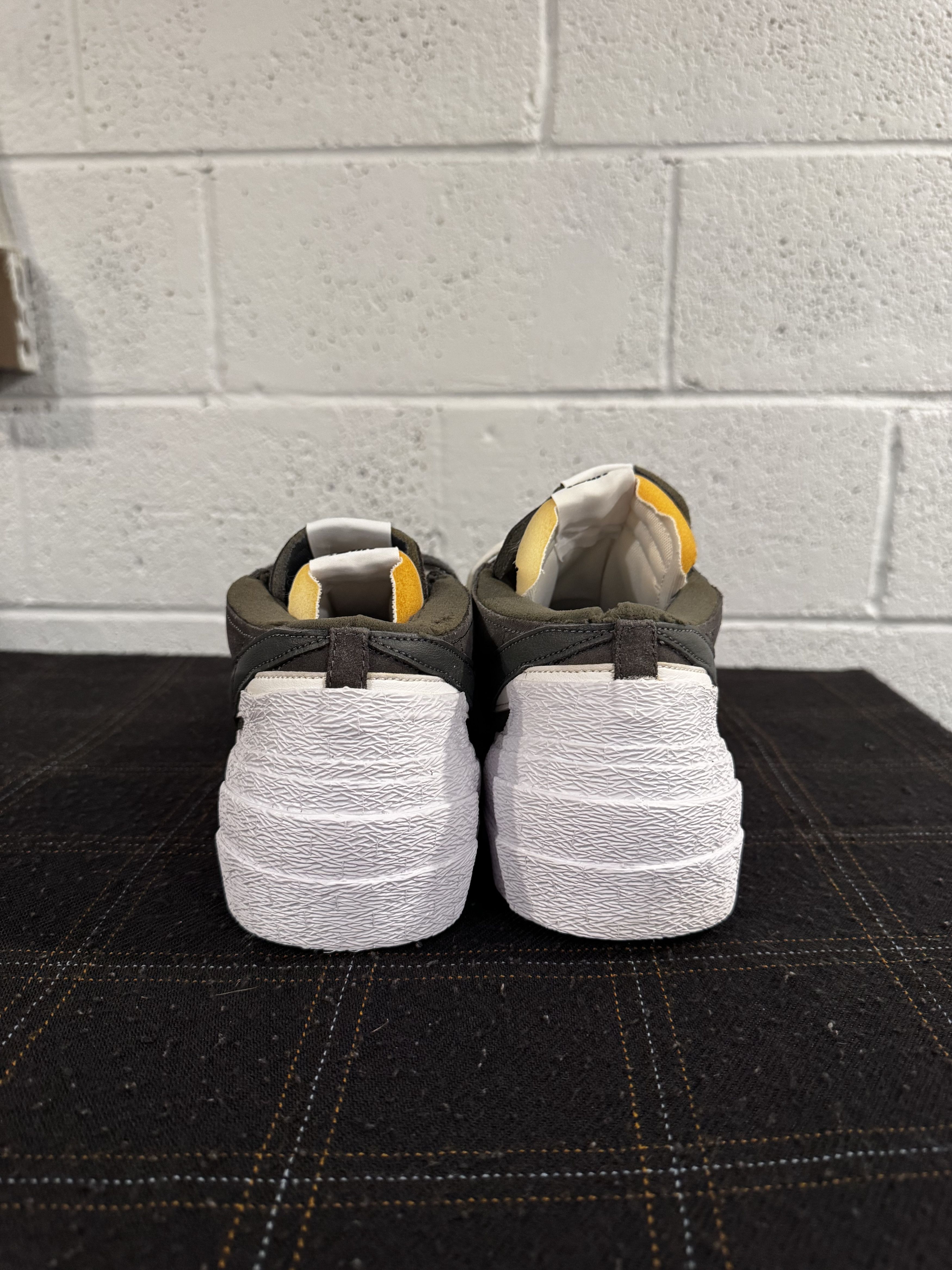 Nike Nike x sacai Blazer Low Size US 12 / EU 45 - 4 Thumbnail