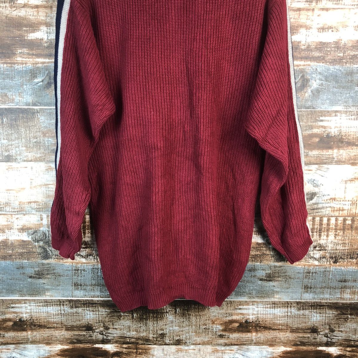 Vintage Bear Red surf sweater Sweatshirt #A2372 Size US M / EU 48-50 / 2 - 17 Thumbnail