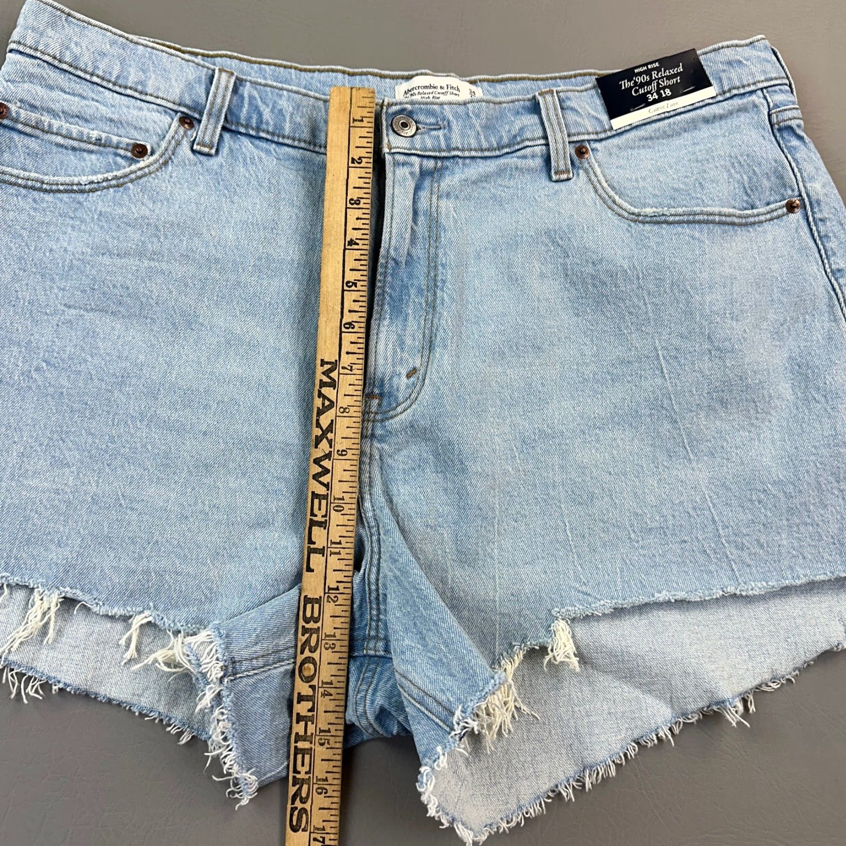 Abercrombie & Fitch Abercrombie & Fitch Shorts Women’s 18 34 Light Wash High Rise Cutoff Curve Love Size 40" / US 18 - 4 Thumbnail