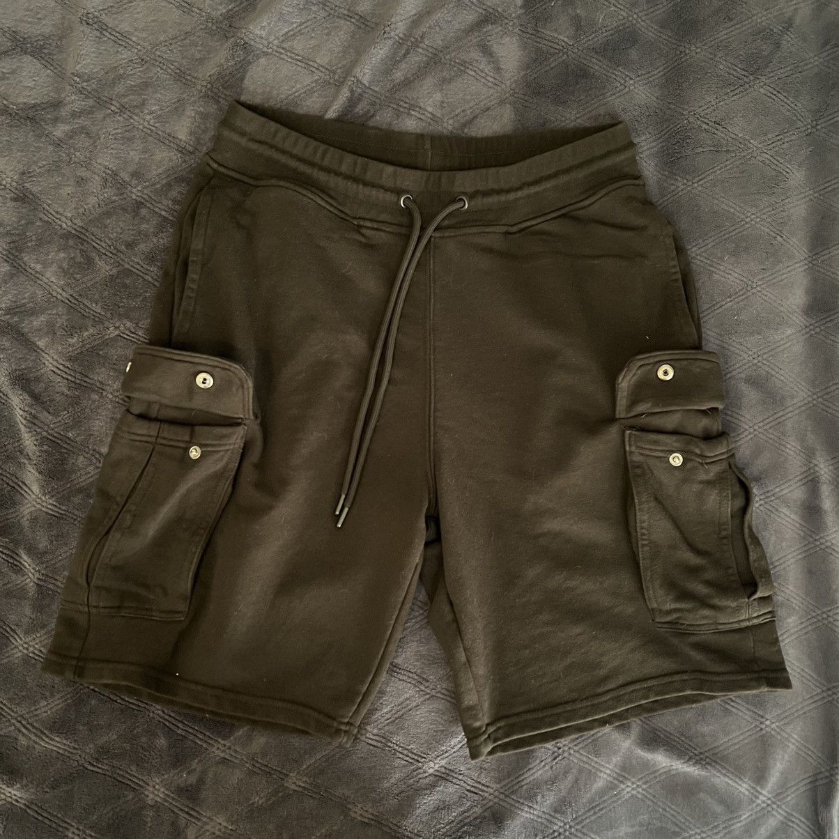 CSG × Champs Sport CSG Black Cargo Shorts Size M Champs Sports Size US 33 - 3 Thumbnail