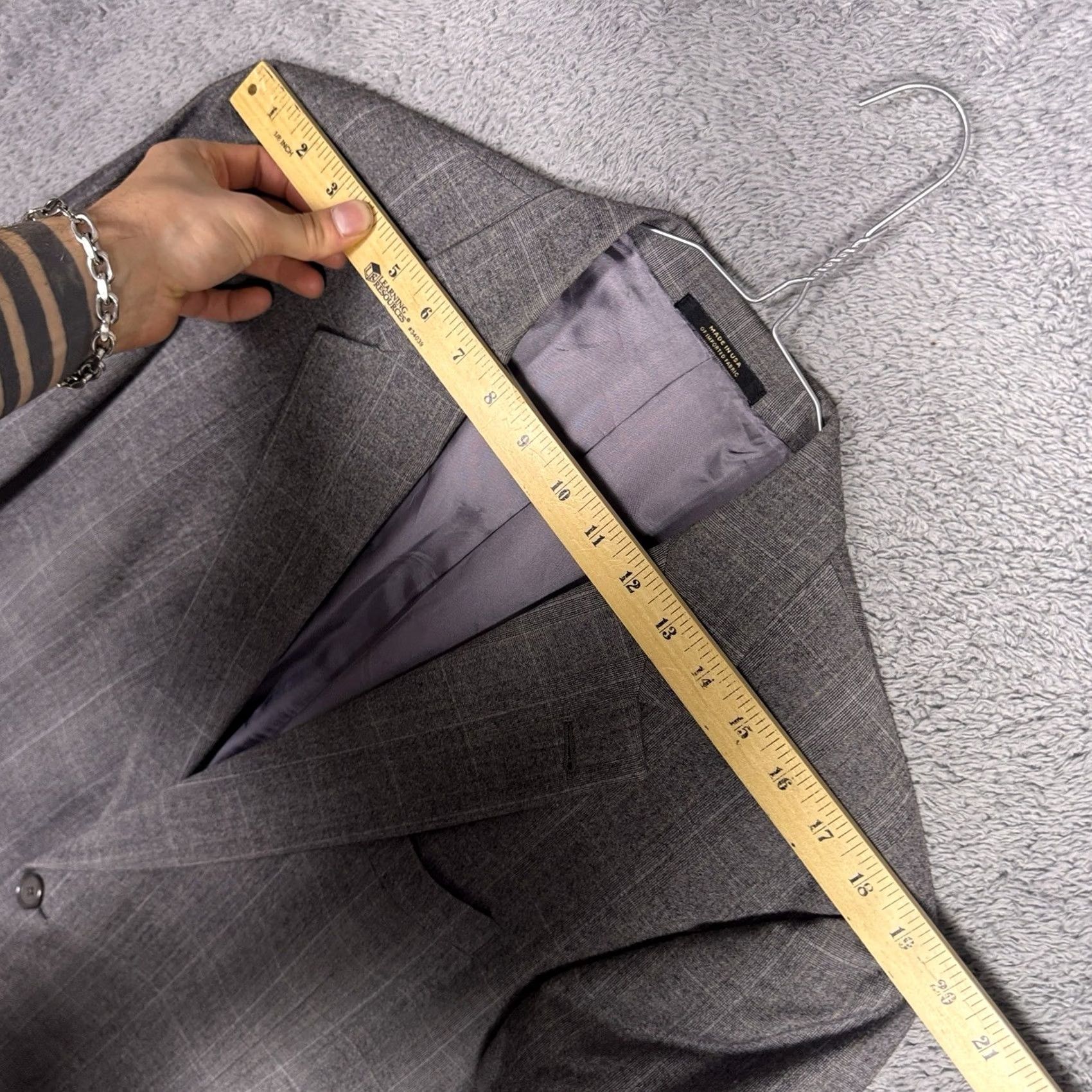 Hart Schaffner Marx Hart Schaffner Marx Suit Men 42R 34x28 Raised Napped Wool Gray Trumpeter Gold Size 42R - 7 Thumbnail