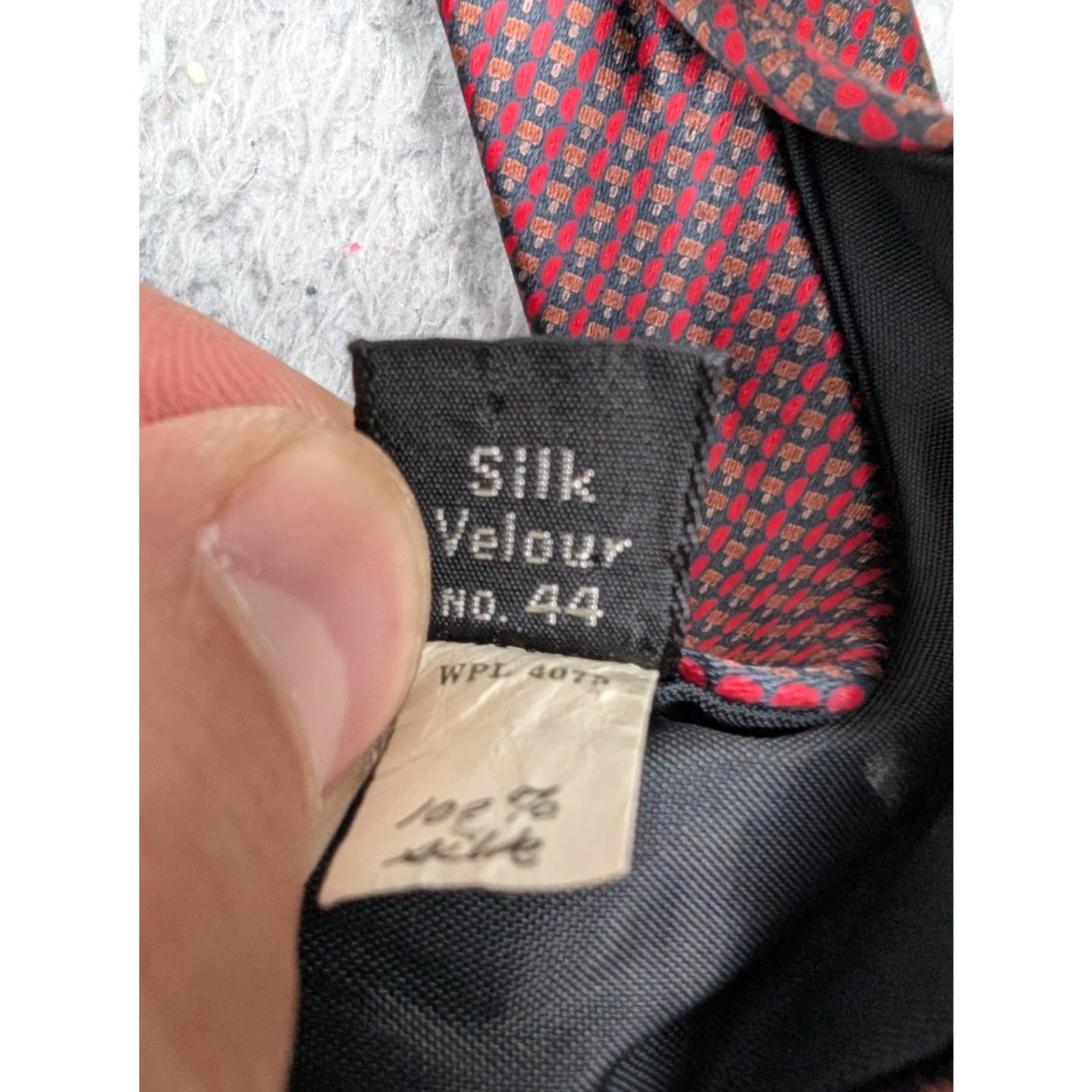 Oscar De La Renta VINTAGE Oscar de la Renta Tie Mens One Size Burgundy Red Silk Velour Micro 70s Slim Tie Geometric Pattern Size ONE SIZE - 4 Thumbnail