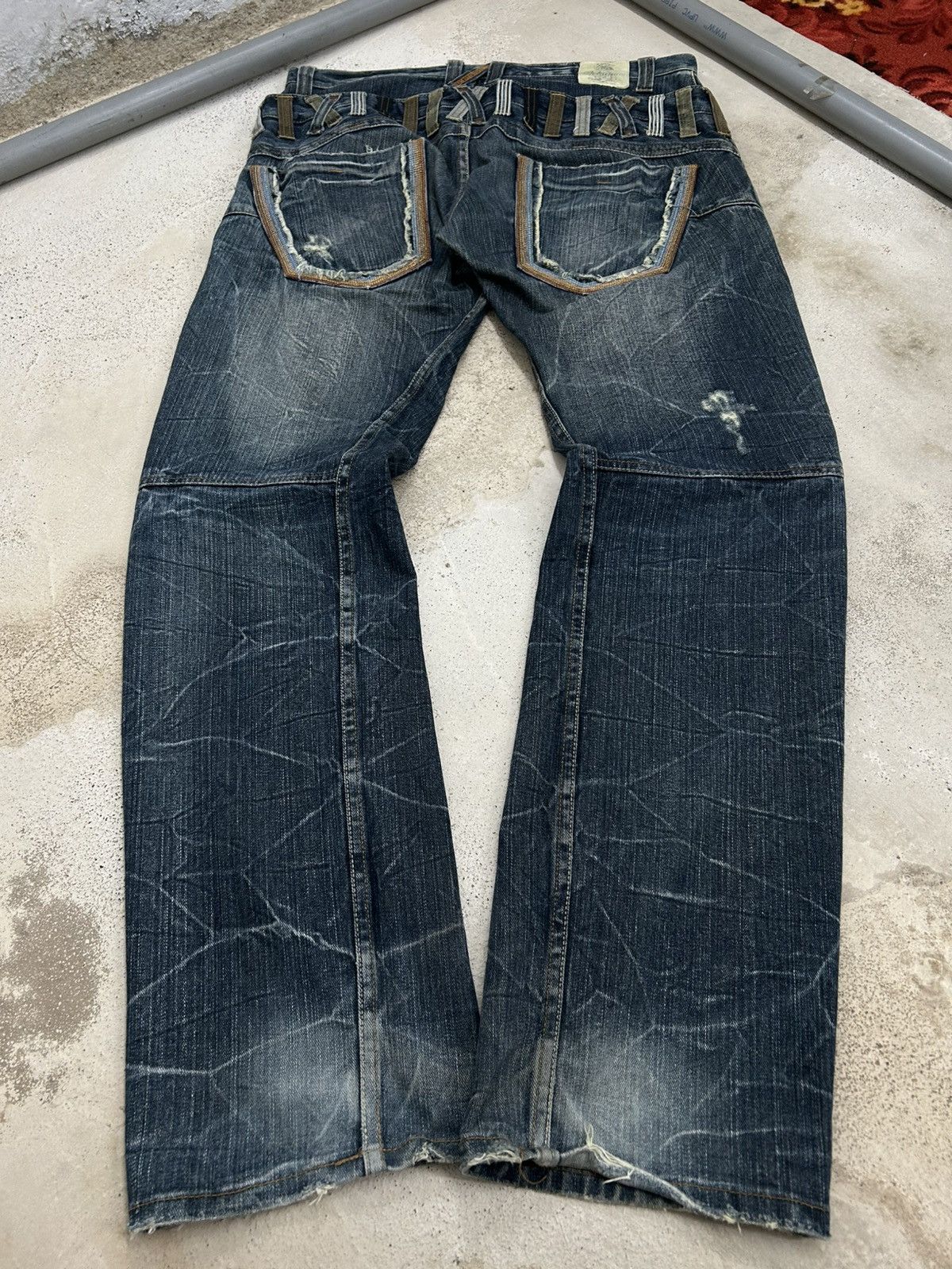 Japanese Brand Vintage Dominate Double Waist Whisker Clawn Mark Distressed Size US 35 - 2 Thumbnail