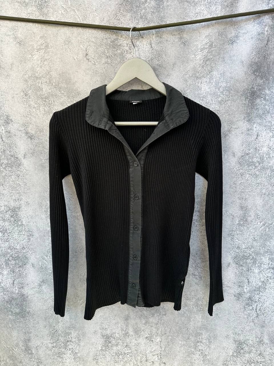 Gianfranco Ferre Gianfranco Ferre Jeans Merino Cardigan Collar Shirt Size M / US 6-8 / IT 42-44 - 2 Thumbnail
