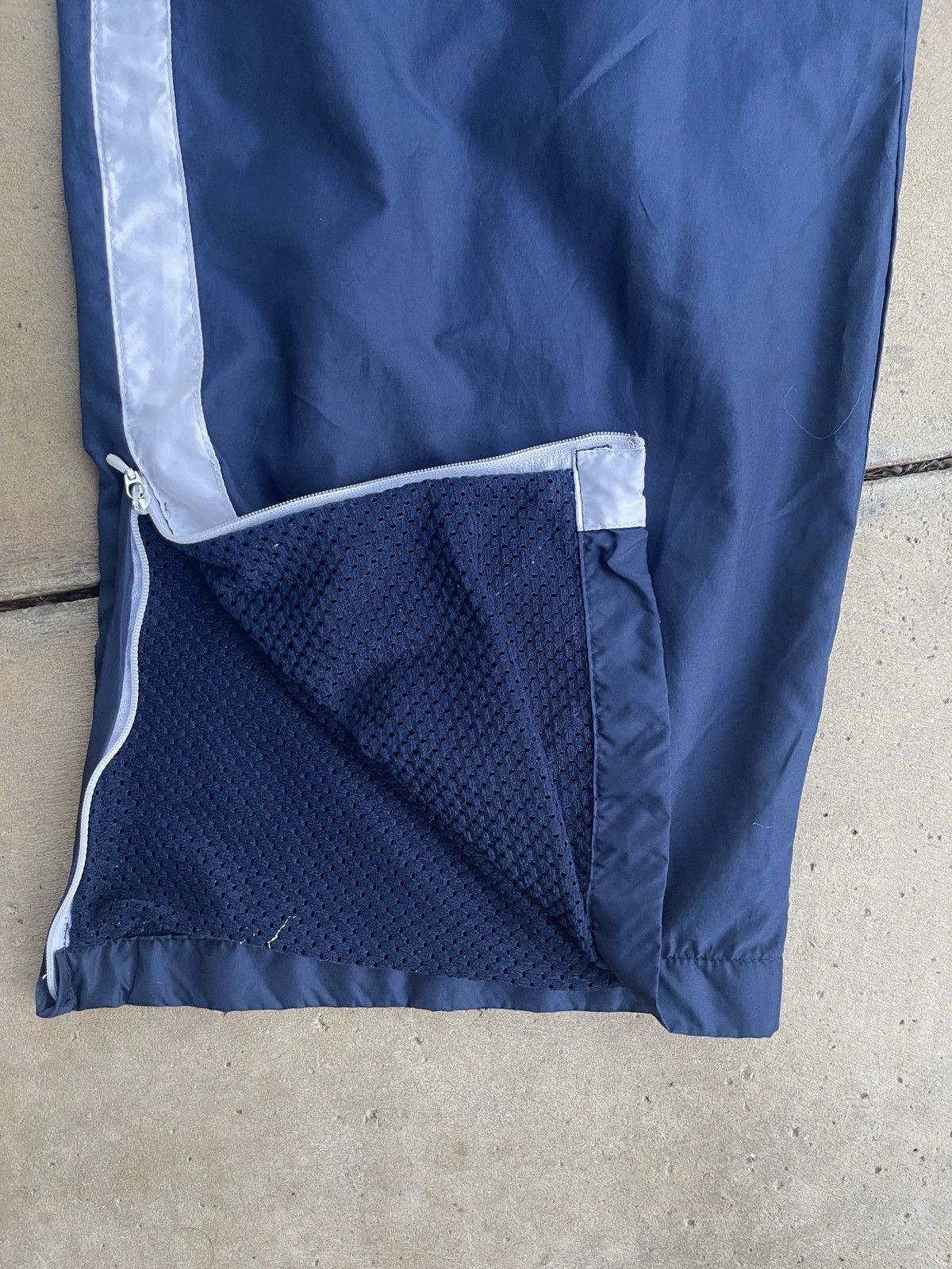 Nike Vintage Nike fleece track pants XL 40-44 (white swoosh) Size US 42 / EU 58 - 7 Thumbnail