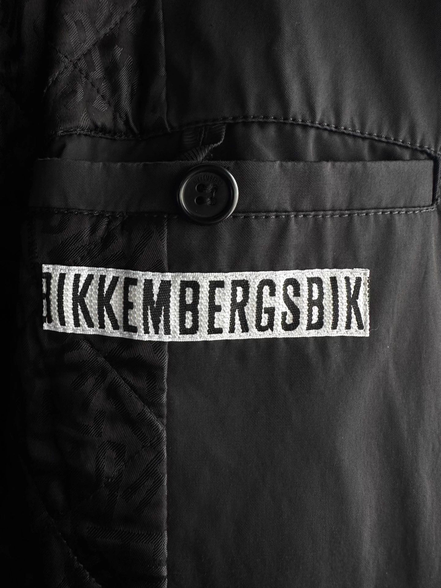 Dirk Bikkembergs Dirk Bikkembergs 09aw Waisted Buttoned Trench Coat Size US L / EU 52-54 / 3 - 3 Thumbnail