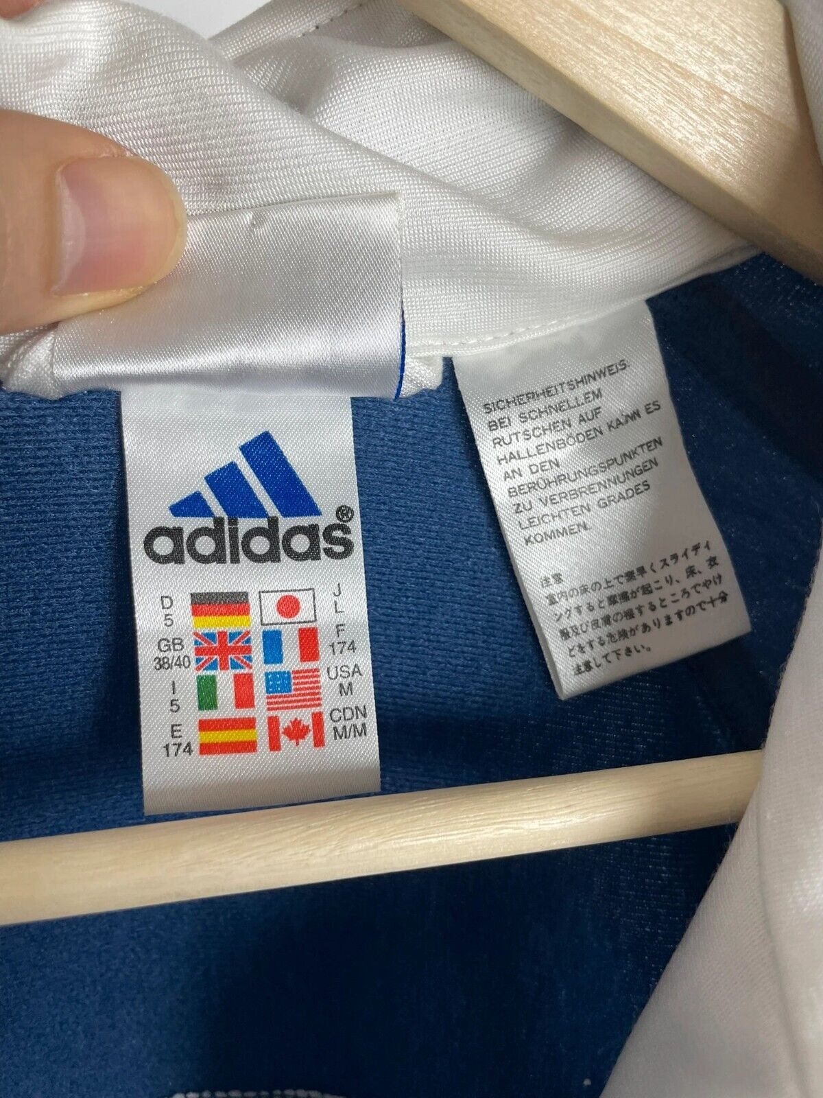 Adidas Mens Vintage Adidas Track Jacket size M Size US M / EU 48-50 / 2 - 7 Thumbnail