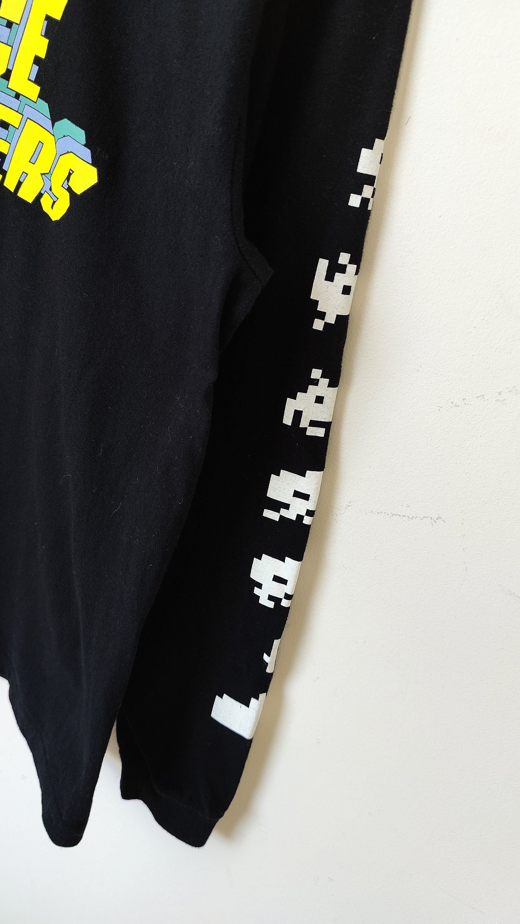 Japanese Brand Medicom Toy Space Invaders RARE Taito Official Longsleeve Size US S / EU 44-46 / 1 - 4 Thumbnail