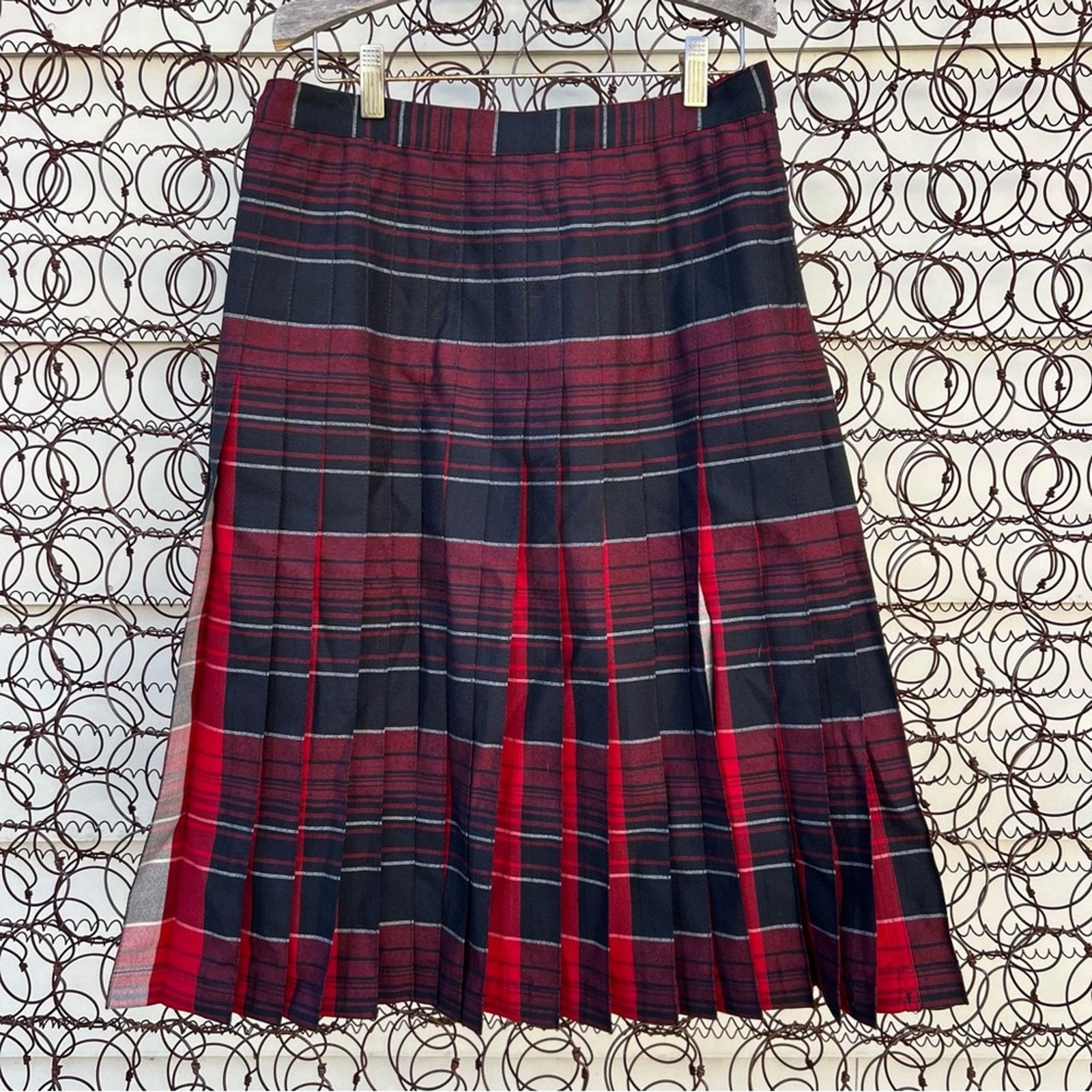 Pendleton Pendleton Wool reversible red black tartan plaid pleat skirt Size 28" / US 6 / IT 42 - 7 Thumbnail