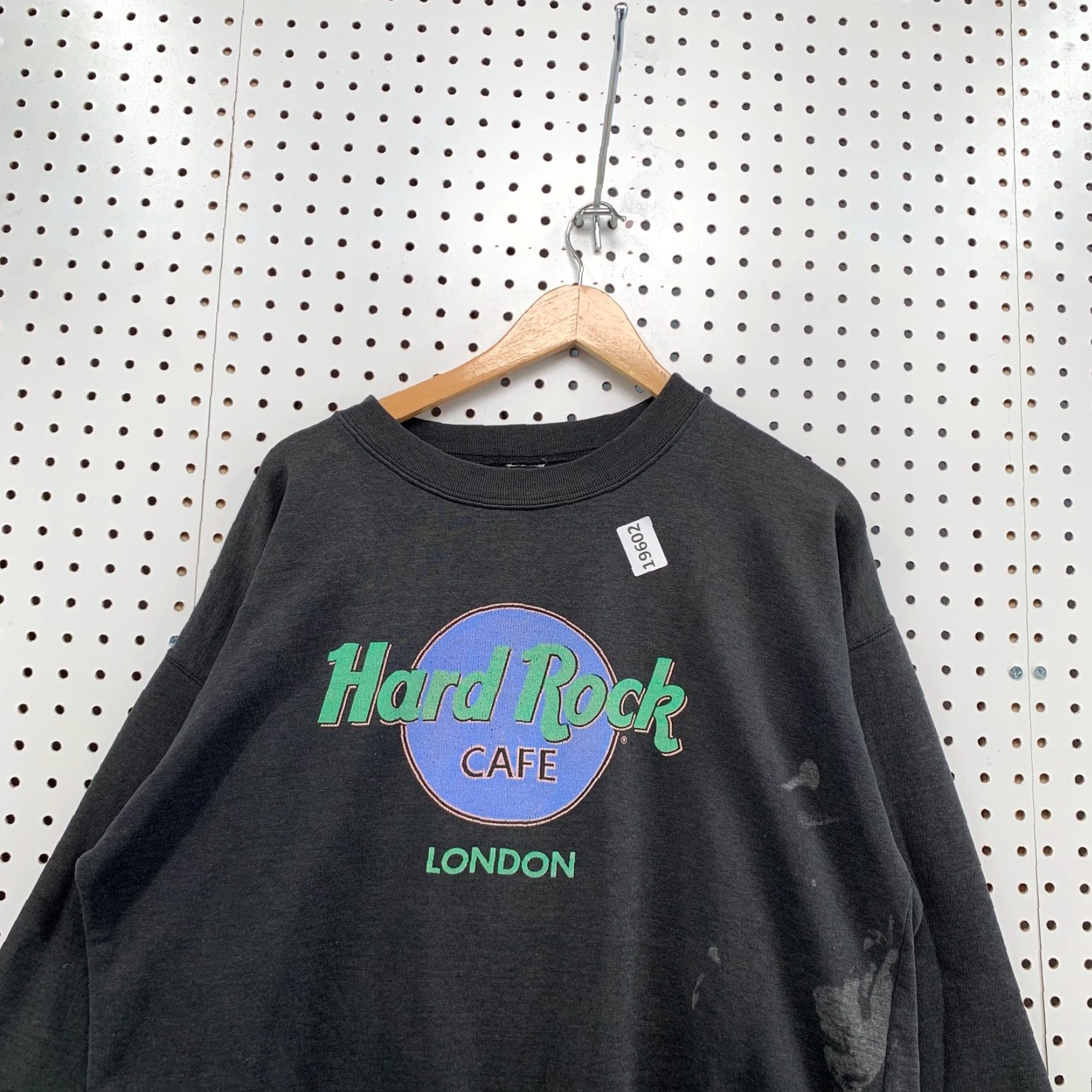 Hard Rock Cafe VINTAGE Hard Rock Cafe Sweatshirt Mens L Black Crew Neck 90s London Distress Pullover 25x28 Size US L / EU 52-54 / 3 - 5 Thumbnail