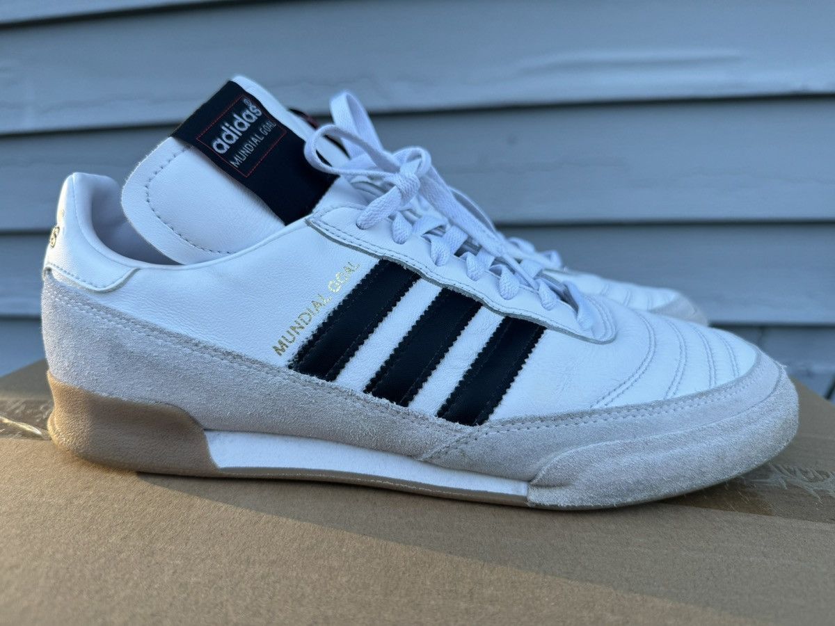 Adidas Adidas Mundial Goal Low Top Soccer Football Shoes Size US 9 / EU 42 - 1 Thumbnail