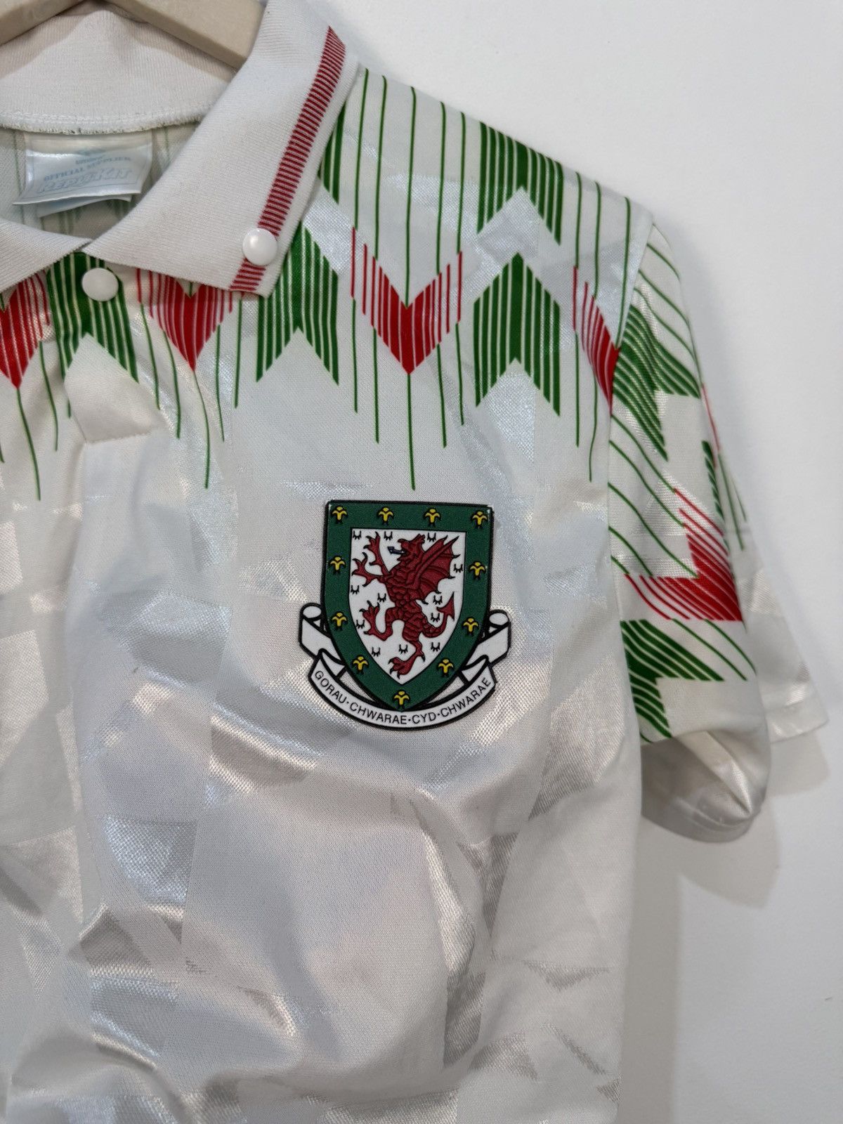 Umbro Umbro Wales 1990/1992 Vintage Away Soccer Jersey Size US S / EU 44-46 / 1 - 6 Thumbnail
