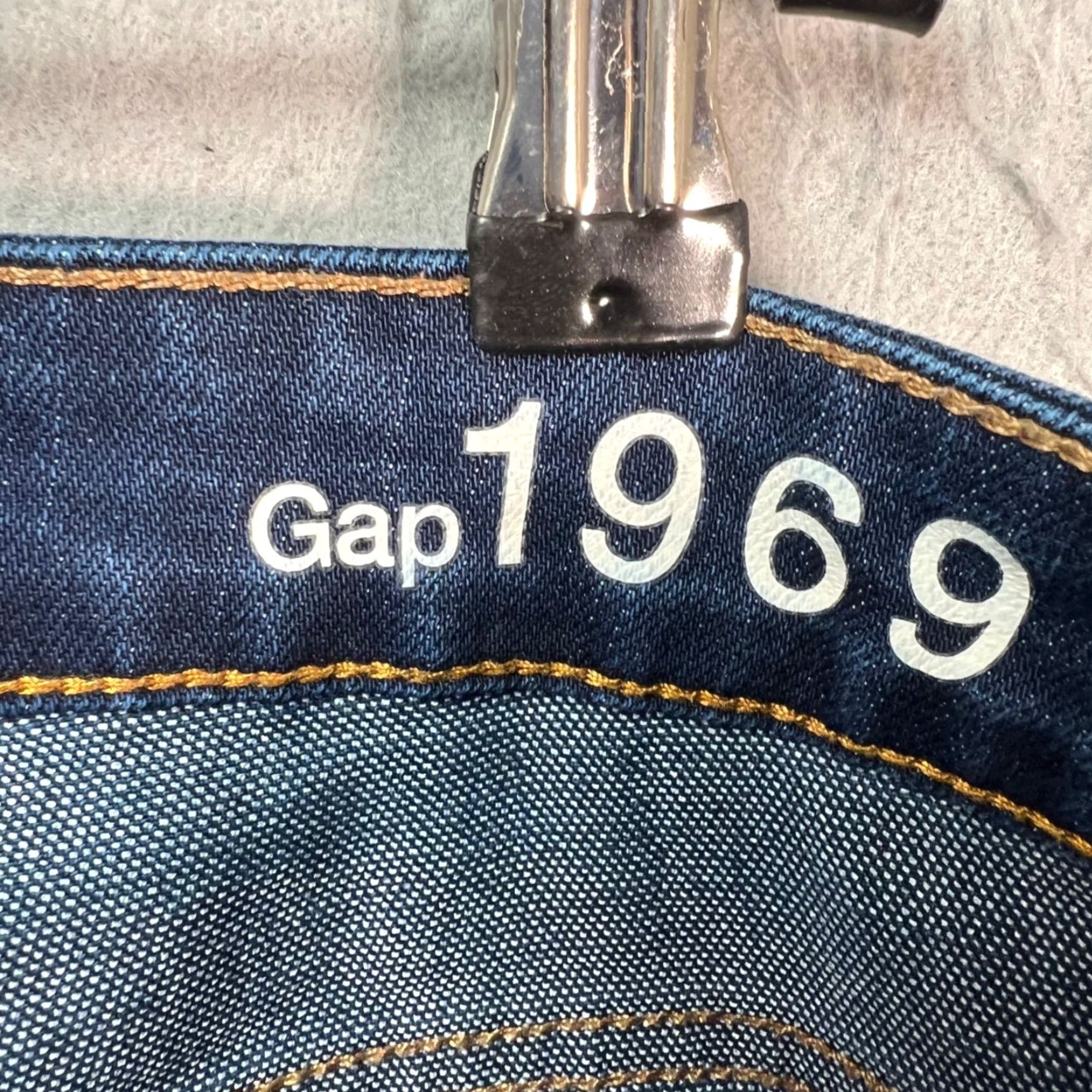 Gap Gap 1969 Jeans Womens 34 Bootcut Dark Wash Denim Mid Rise 5-Pocket Cotton Blend 29 In Inseam Blue Vintage No Shirt? Size 24" / US 00 / IT 34 - 4 Thumbnail
