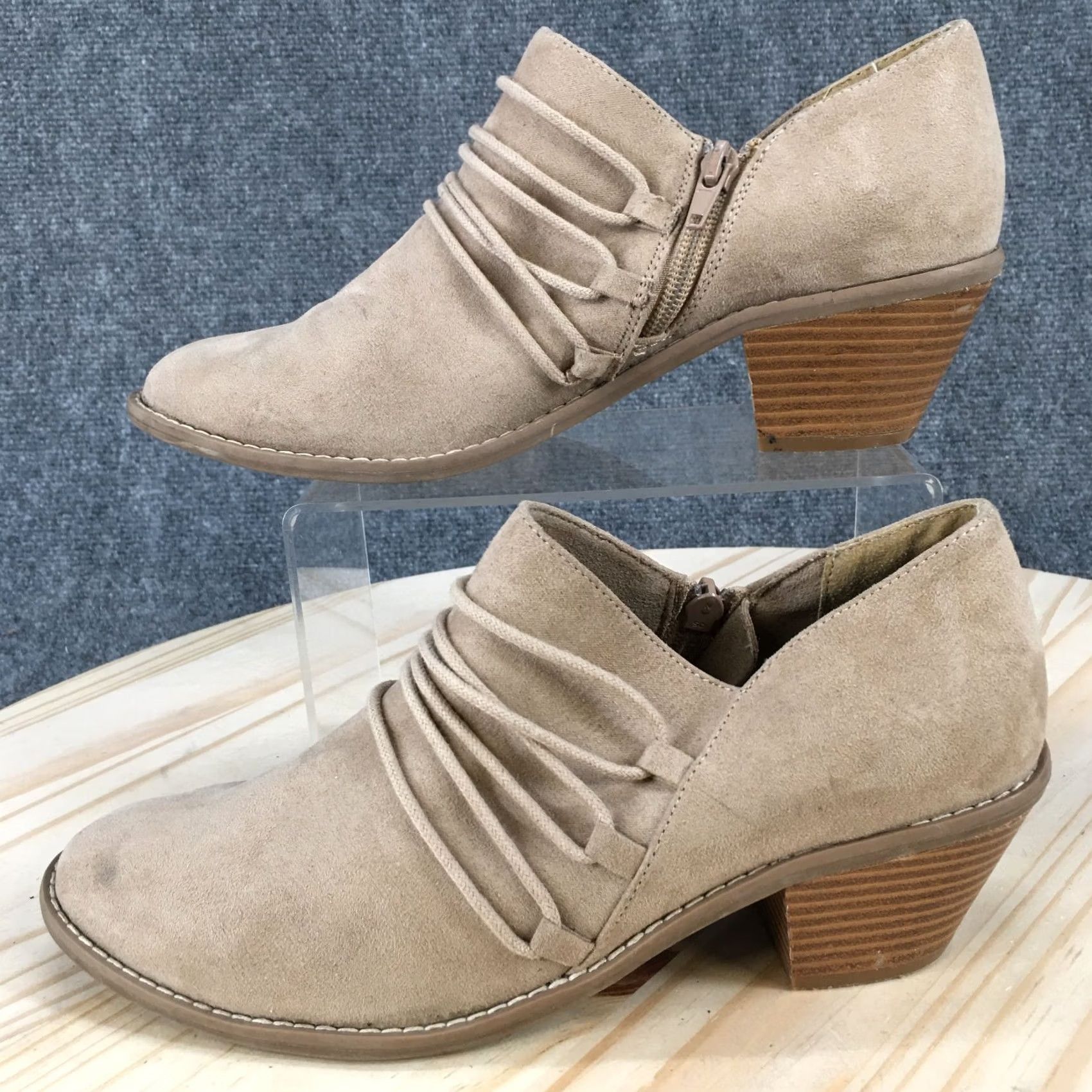Vintage Rocket Dog Boots Womens 9 Ankle Bootie Taupe Casual Comfort Low Top Cuban Heels Size M / US 6-8 / IT 42-44 - 2 Thumbnail