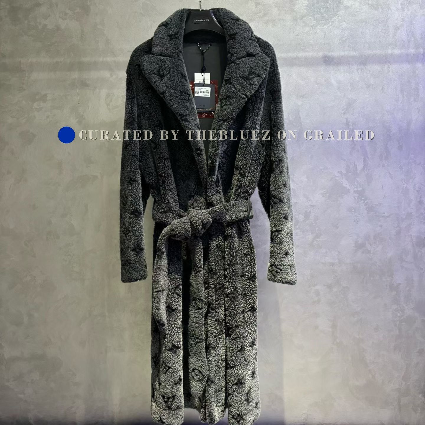 Louis Vuitton Louis Vuitton Black Wool Suit Coat Size US M / EU 48-50 / 2 - 1 Thumbnail