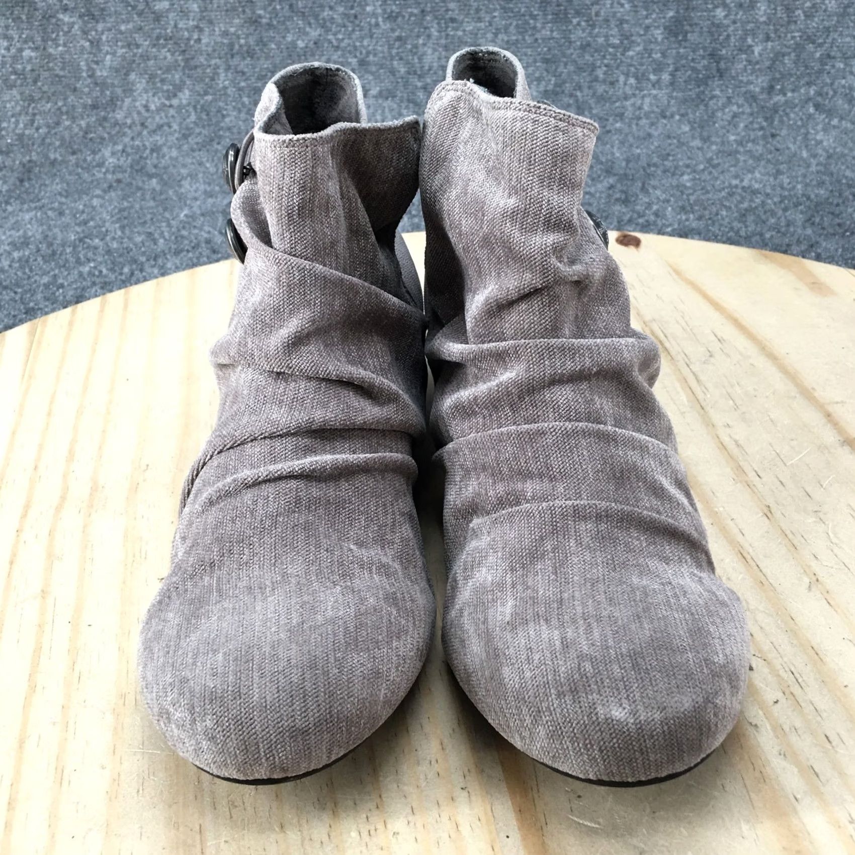 Vintage Rocket Dog Boots Womens 8 M Ankle Booties Button Slouch Comfort Gray Shoes Women Boots Size US 8 / IT 38 - 5 Thumbnail