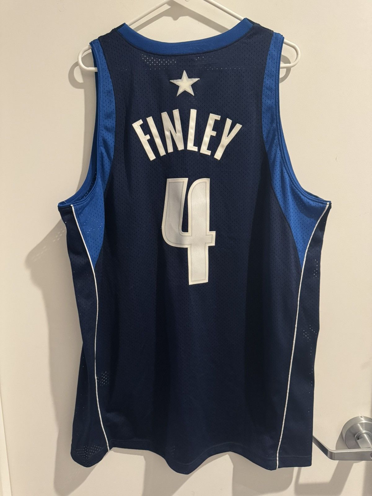 NBA × Nike Nike Dallas Mavericks Michael Finley Jersey Mens Size 2XL Size US XXL / EU 58 / 5 - 4 Thumbnail