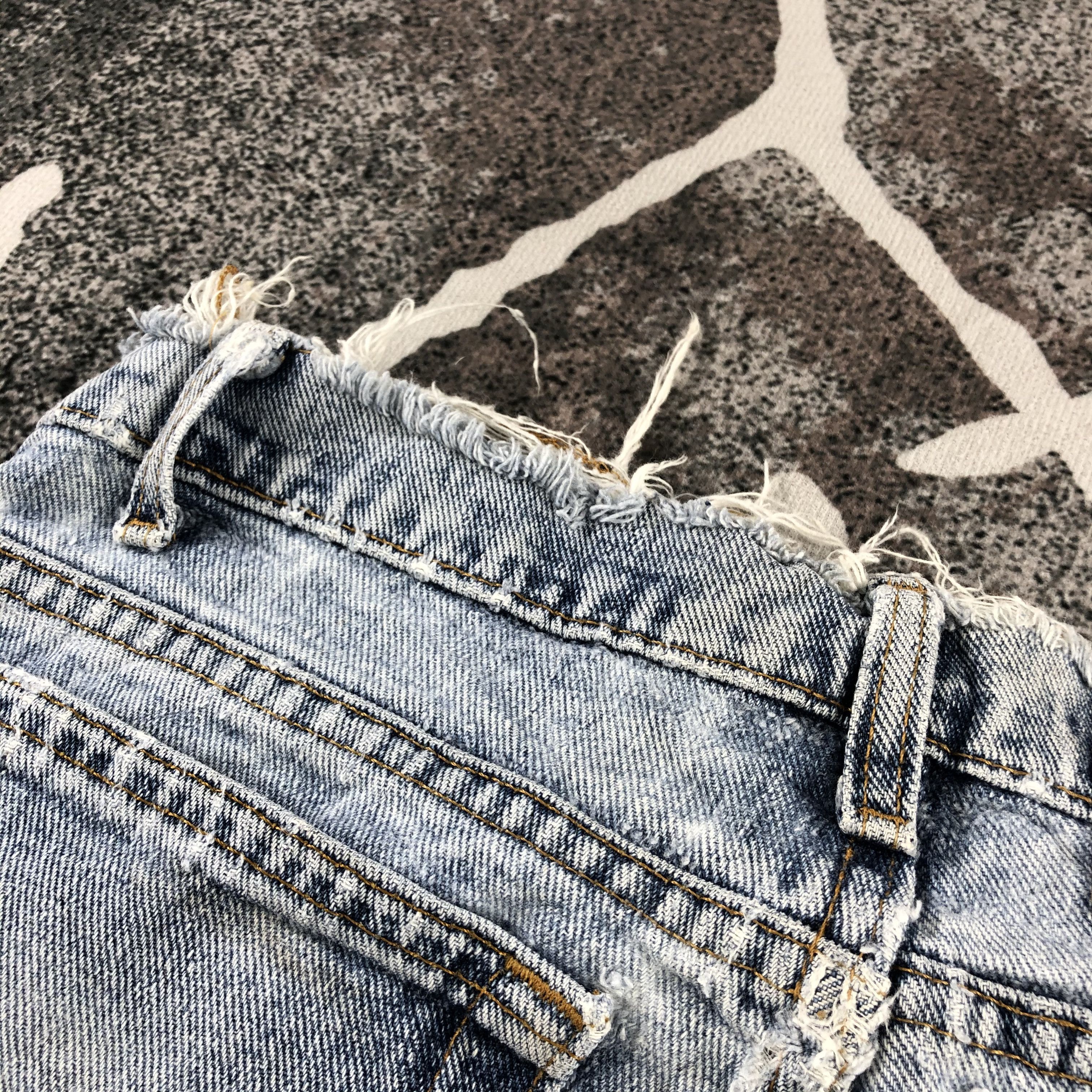 Levi's Vintage 90s Levi's 550 Jeans Medium Wash Denim KJ916 Size US 32 / EU 48 - 9 Thumbnail