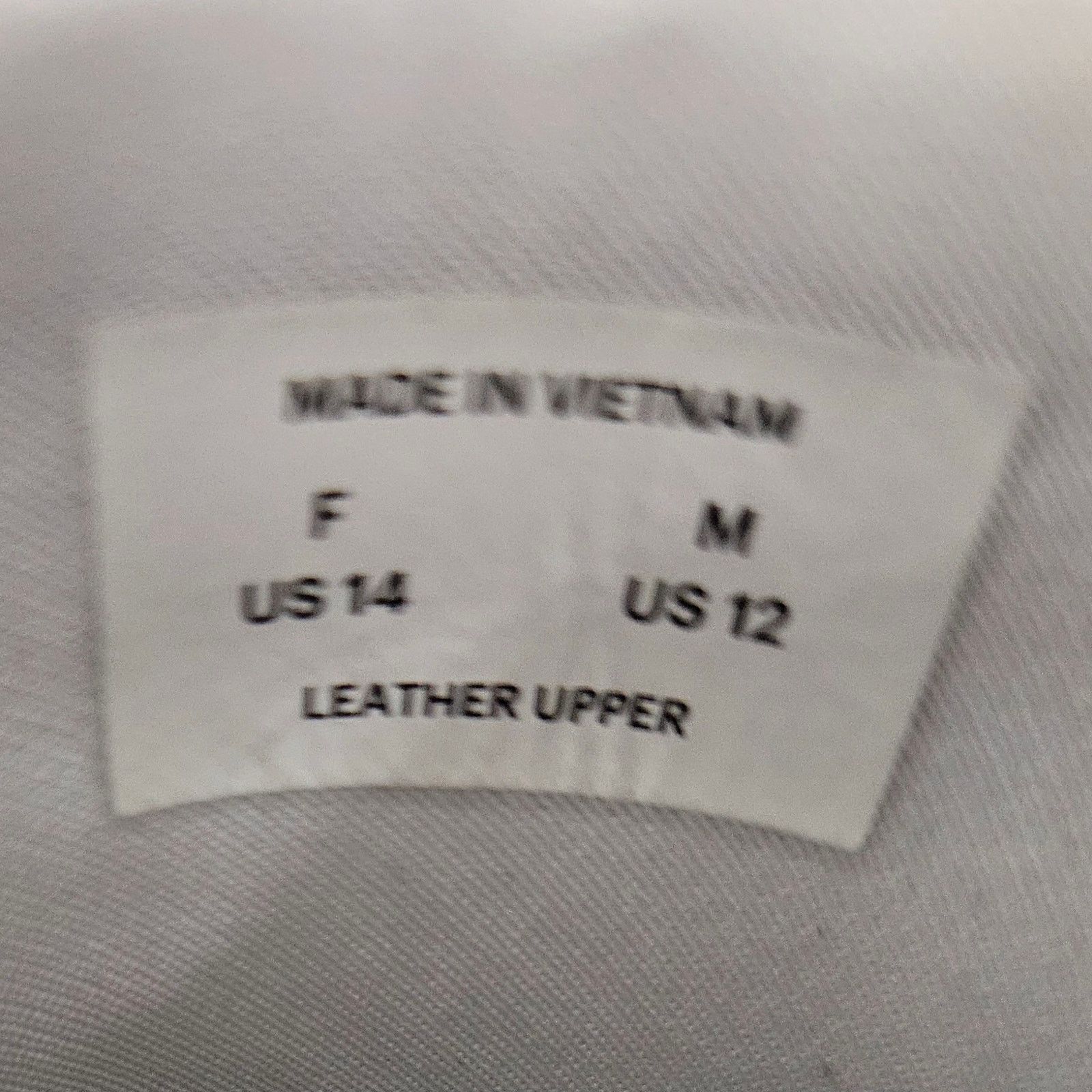 Everlane NWOT Everlane The ReLeather Court Sneaker Sz. W 14 / M 12 Size US 12 / EU 45 - 6 Thumbnail